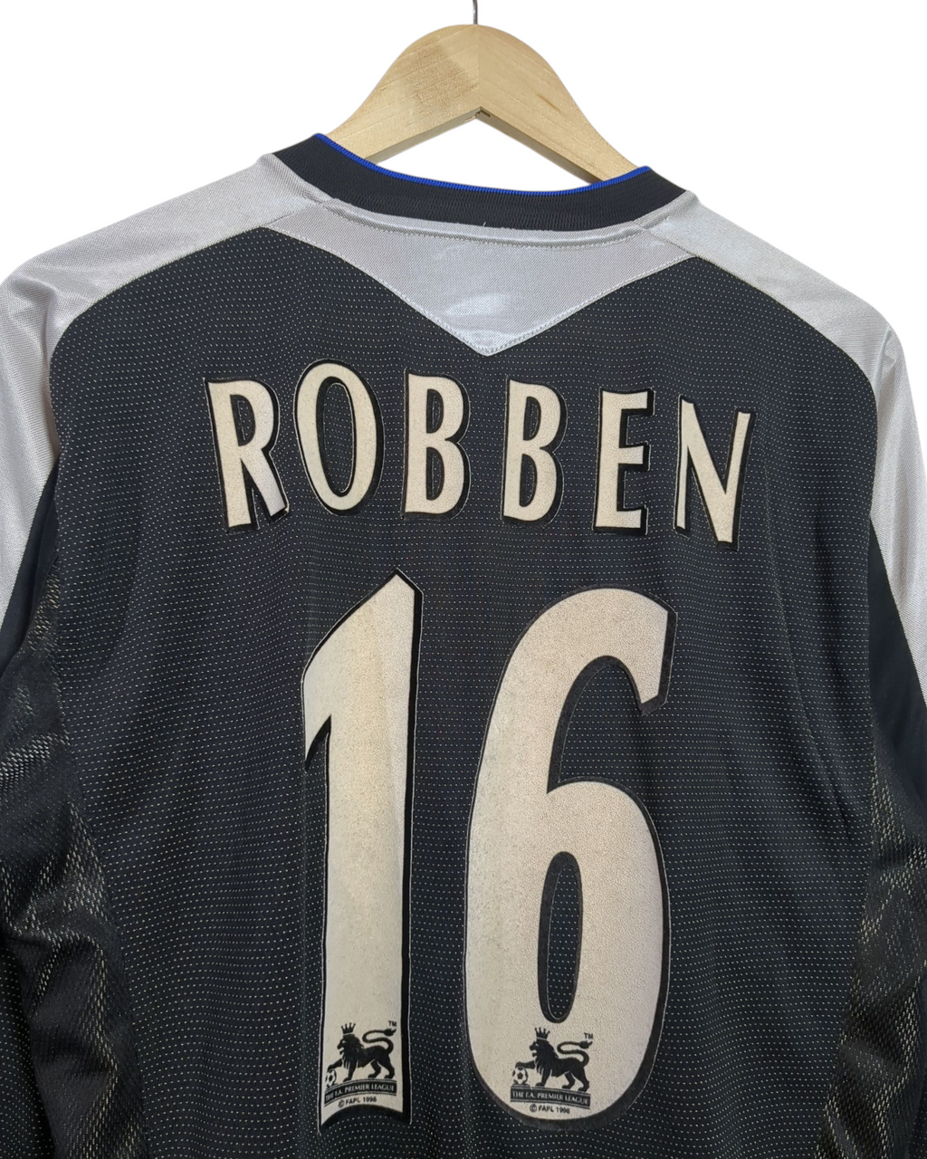 2004-05 Chelsea Umbro Away L/S Shirt #16 Robben - (M)