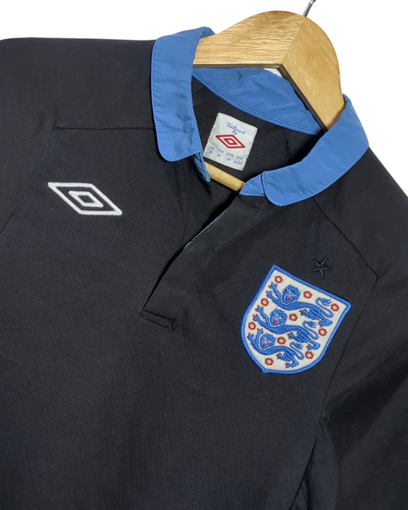 2011-12 England Umbro Away Shirt - (S)