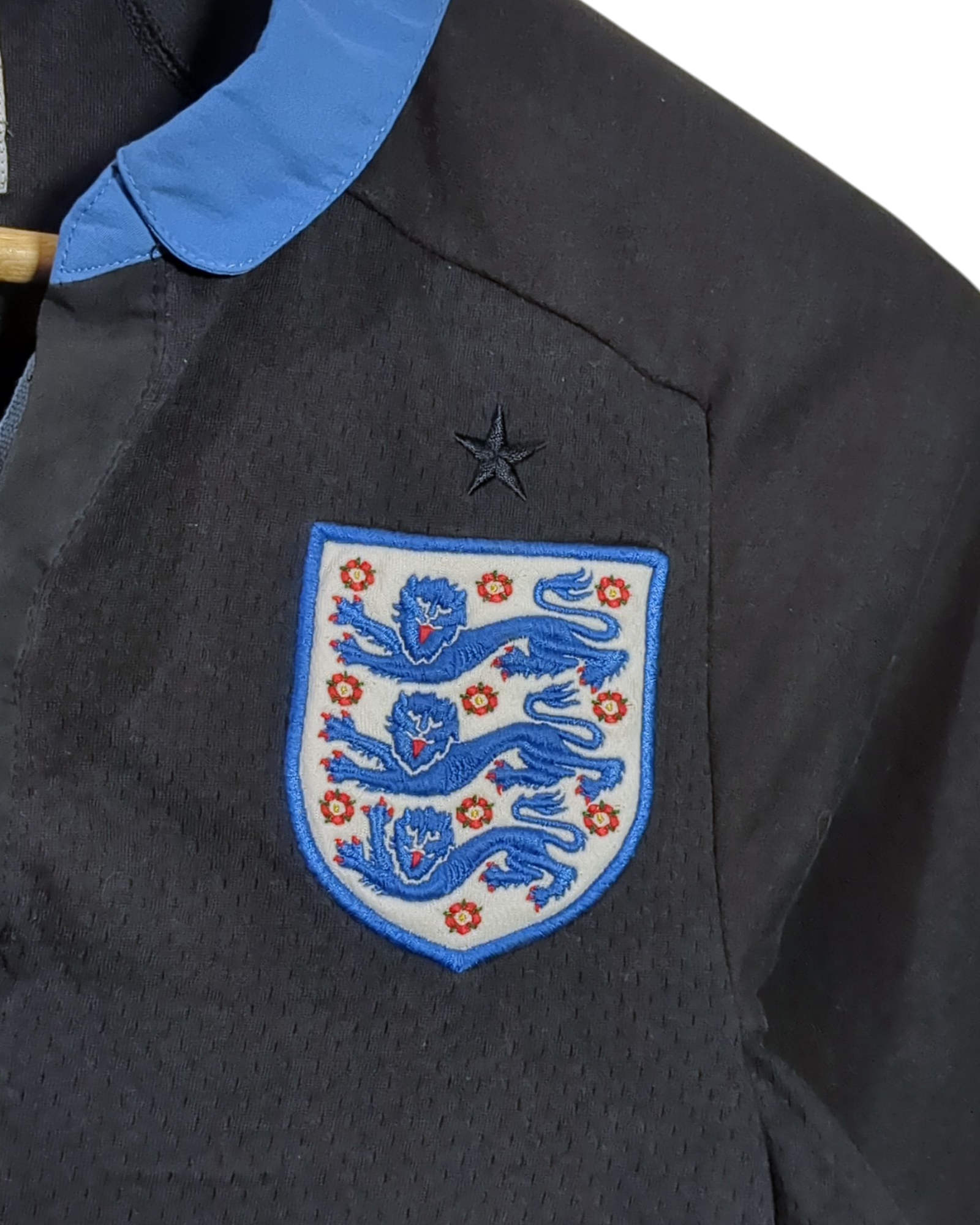 2011-12 England Umbro Away Shirt - (S)