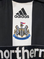 2007-09 Newcastle Adidas Home Shirt #18 - (L)