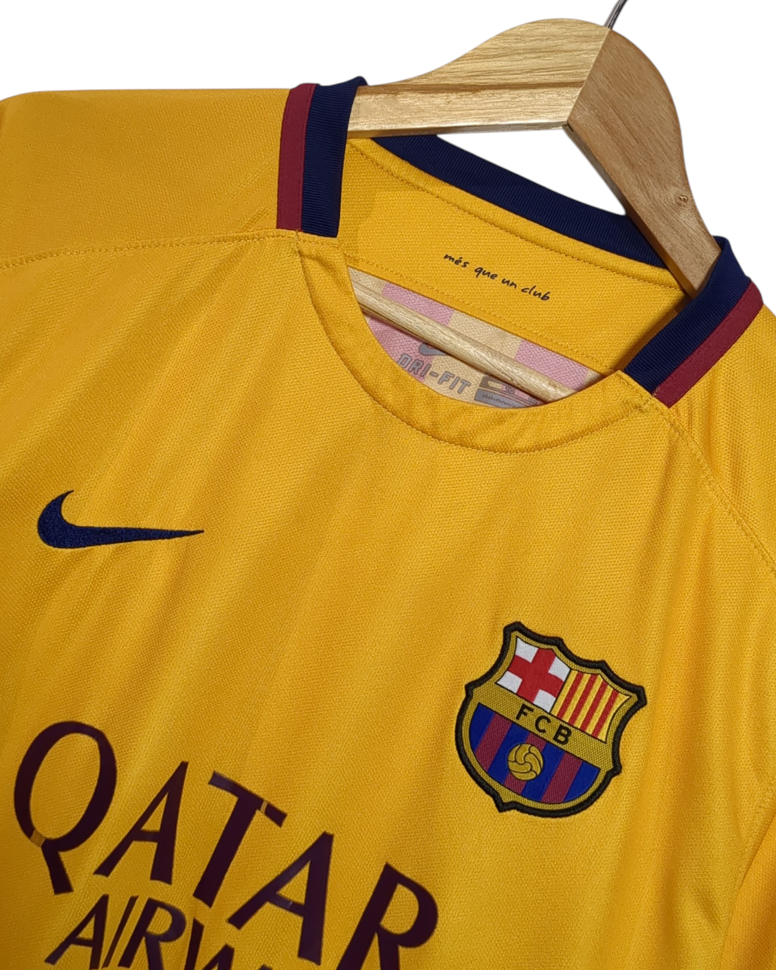 2015-16 Barcelona Nike Away Shirt - (L)