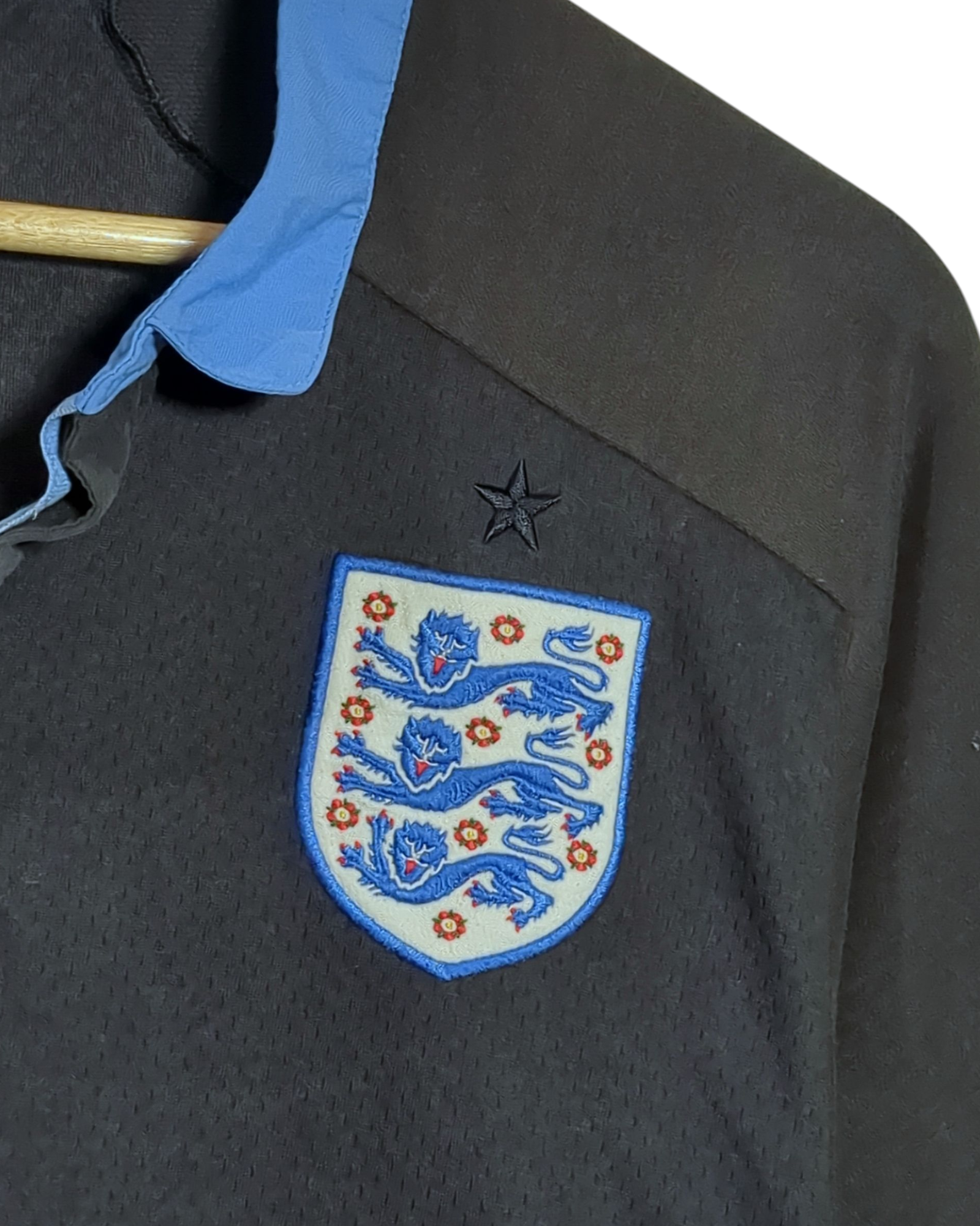 2011-12 England Umbro Away Shirt - (XL)