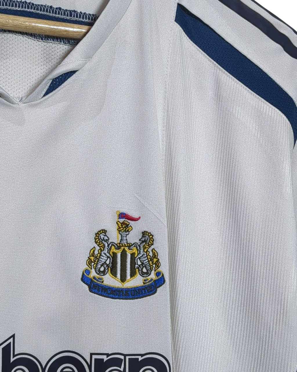 2004-05 Newcastle Adidas Training Shirt - (L)