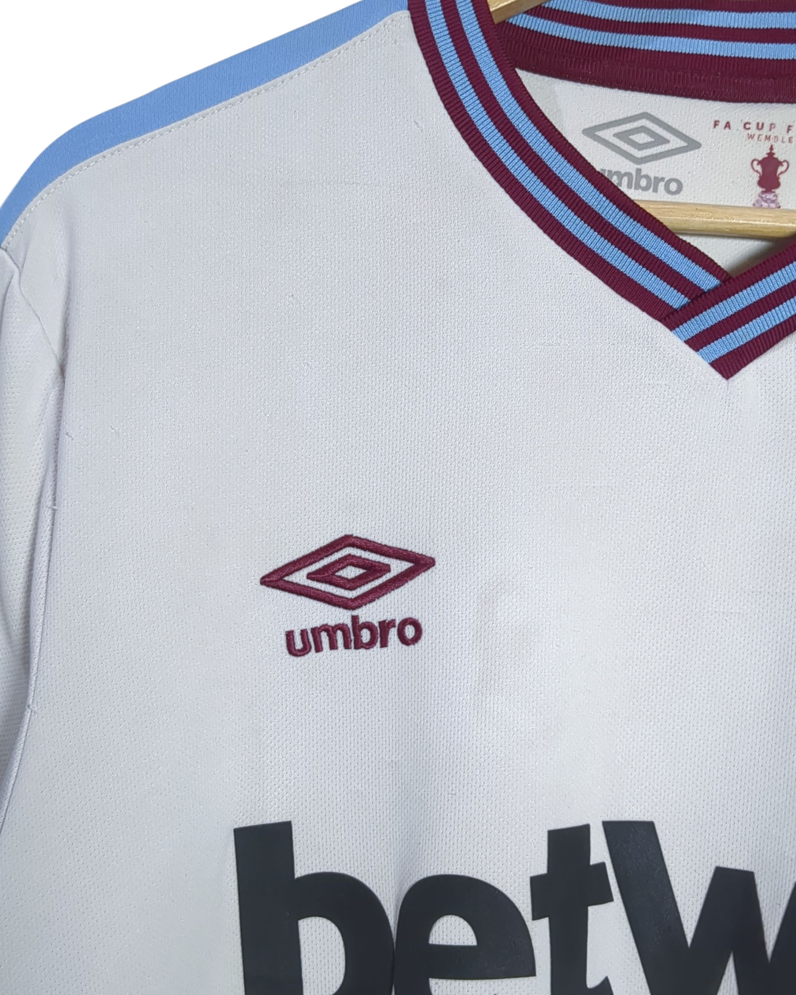 2019-20 West Ham Umbro Away Shirt - (L)