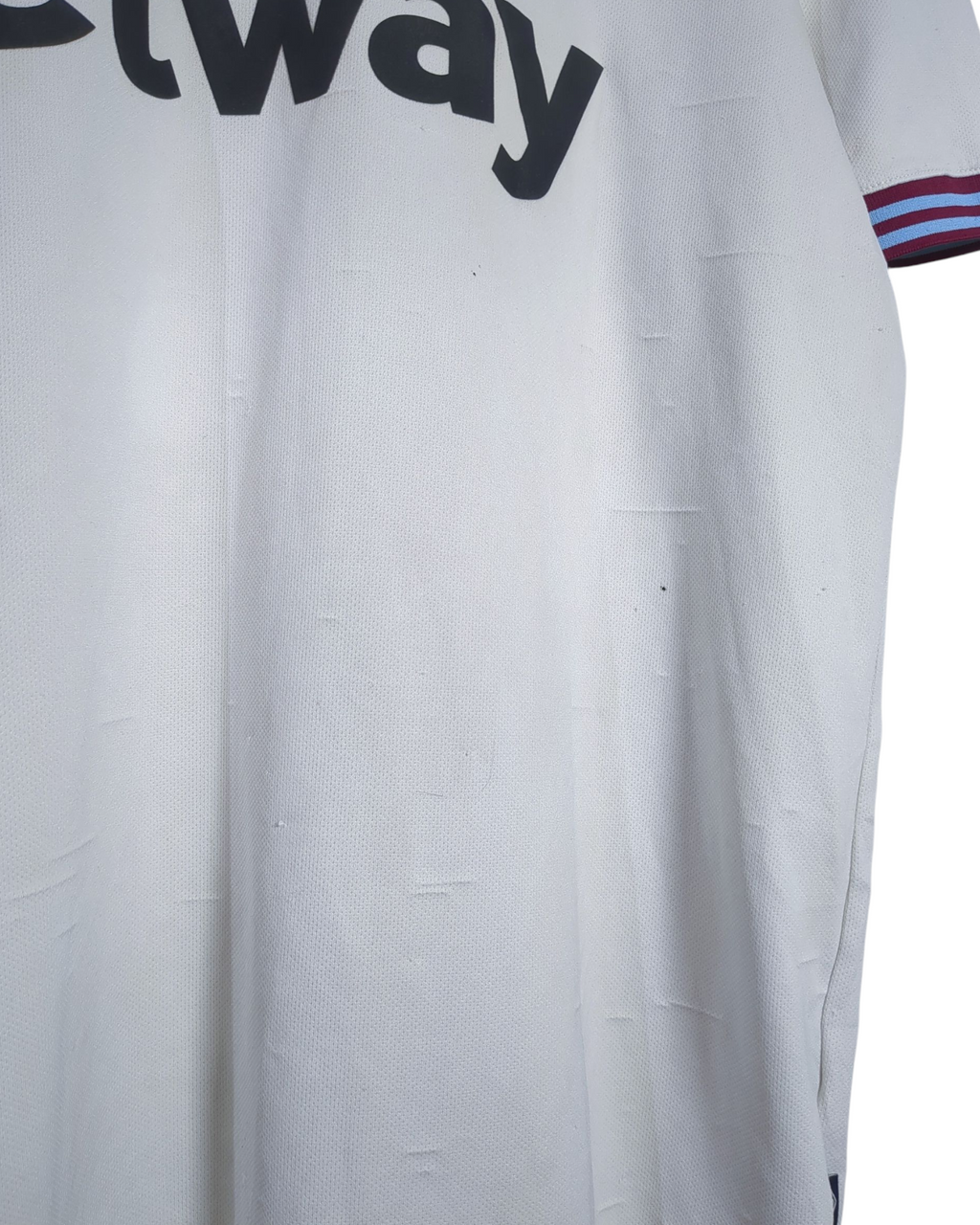 2019-20 West Ham Umbro Away Shirt - (L)