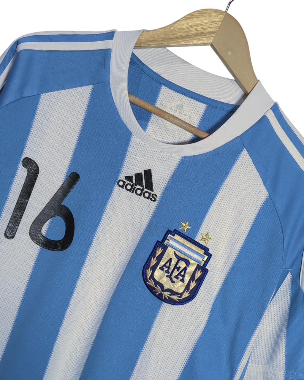 2010-11 Argentina Adidas Home Shirt #16 Kun Aguero - (L)