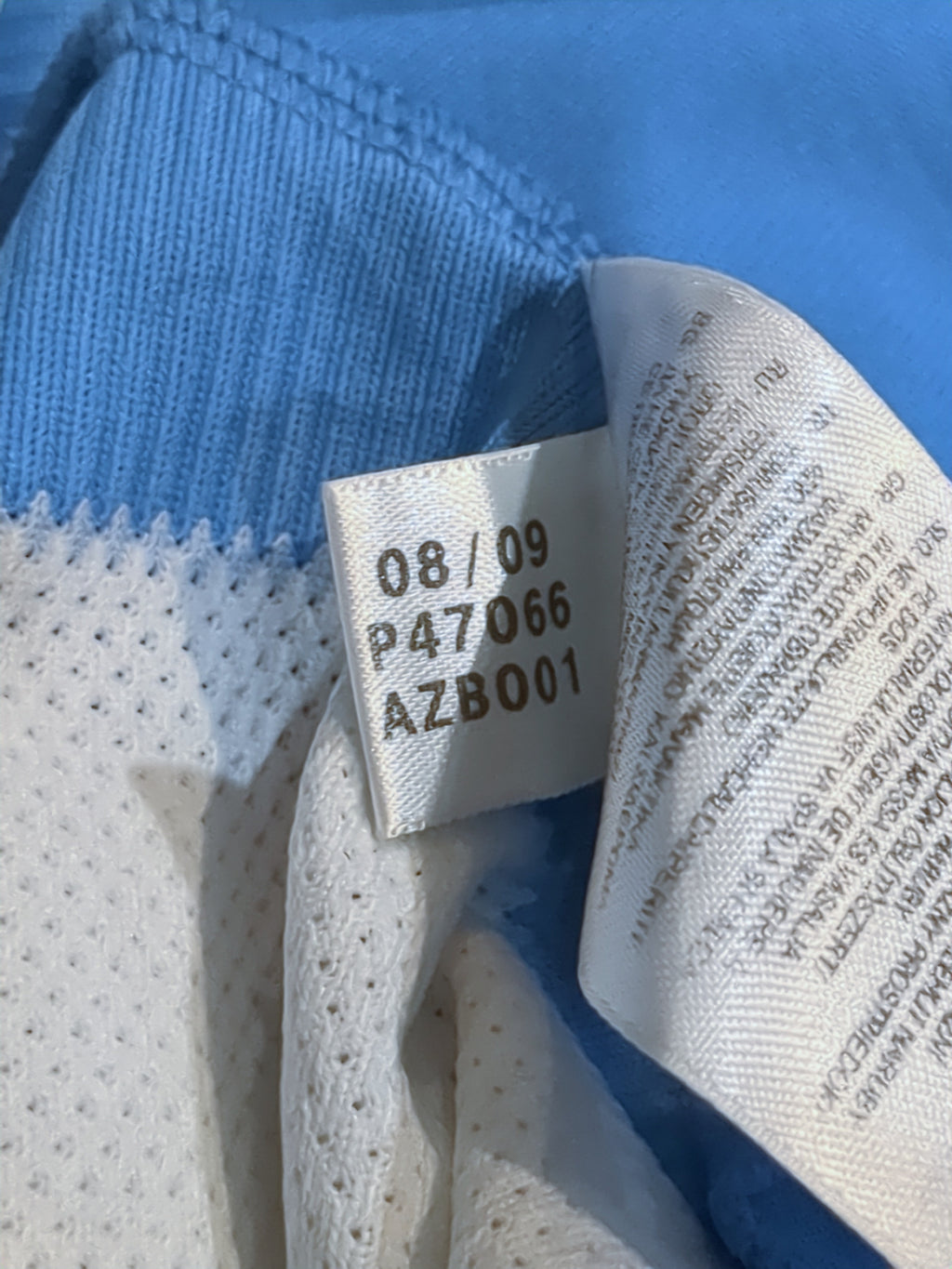 2010-11 Argentina Adidas Home Shirt #16 Kun Aguero - (L)