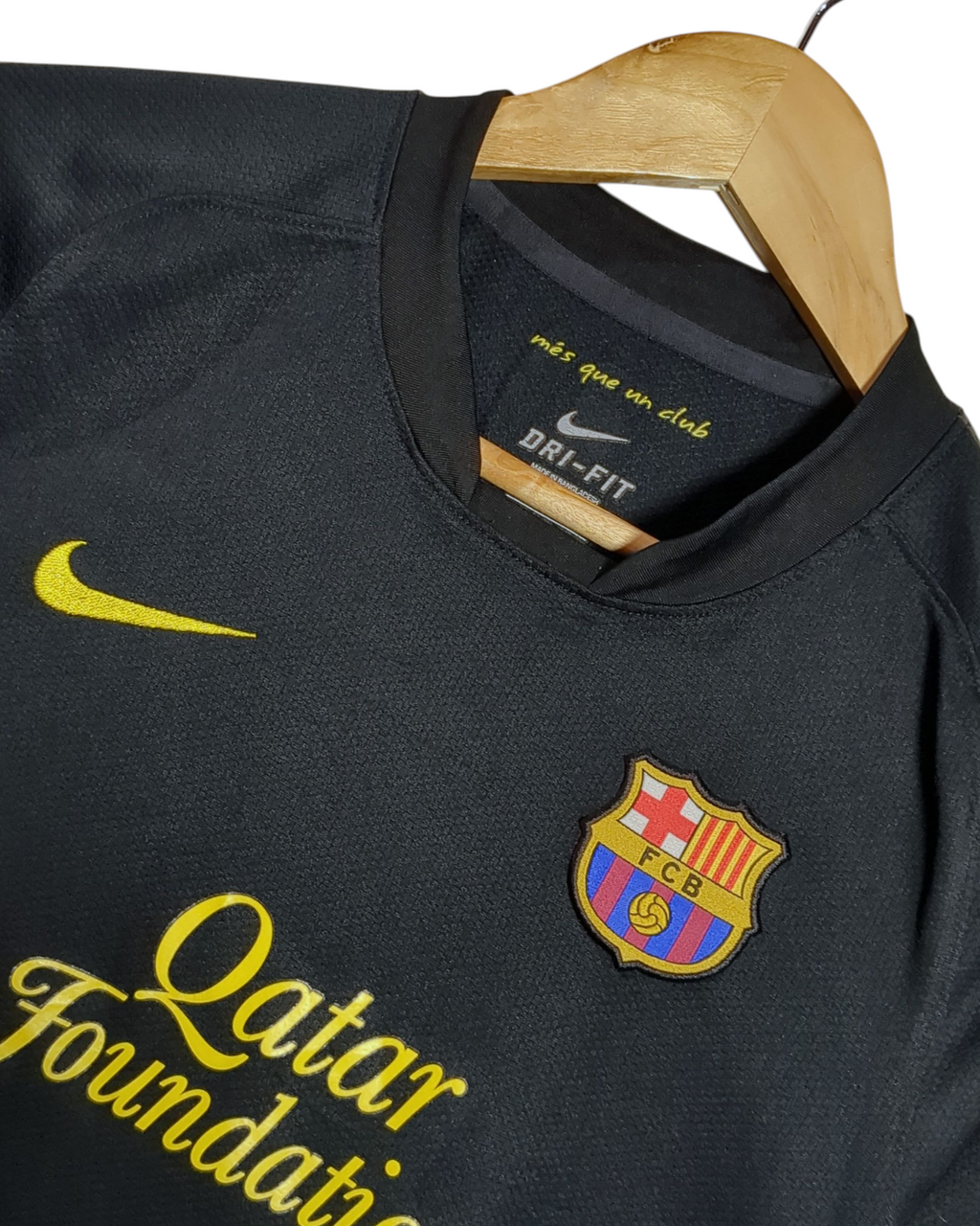 2011-12 Barcelona Nike Away Shirt - (M.Boys)