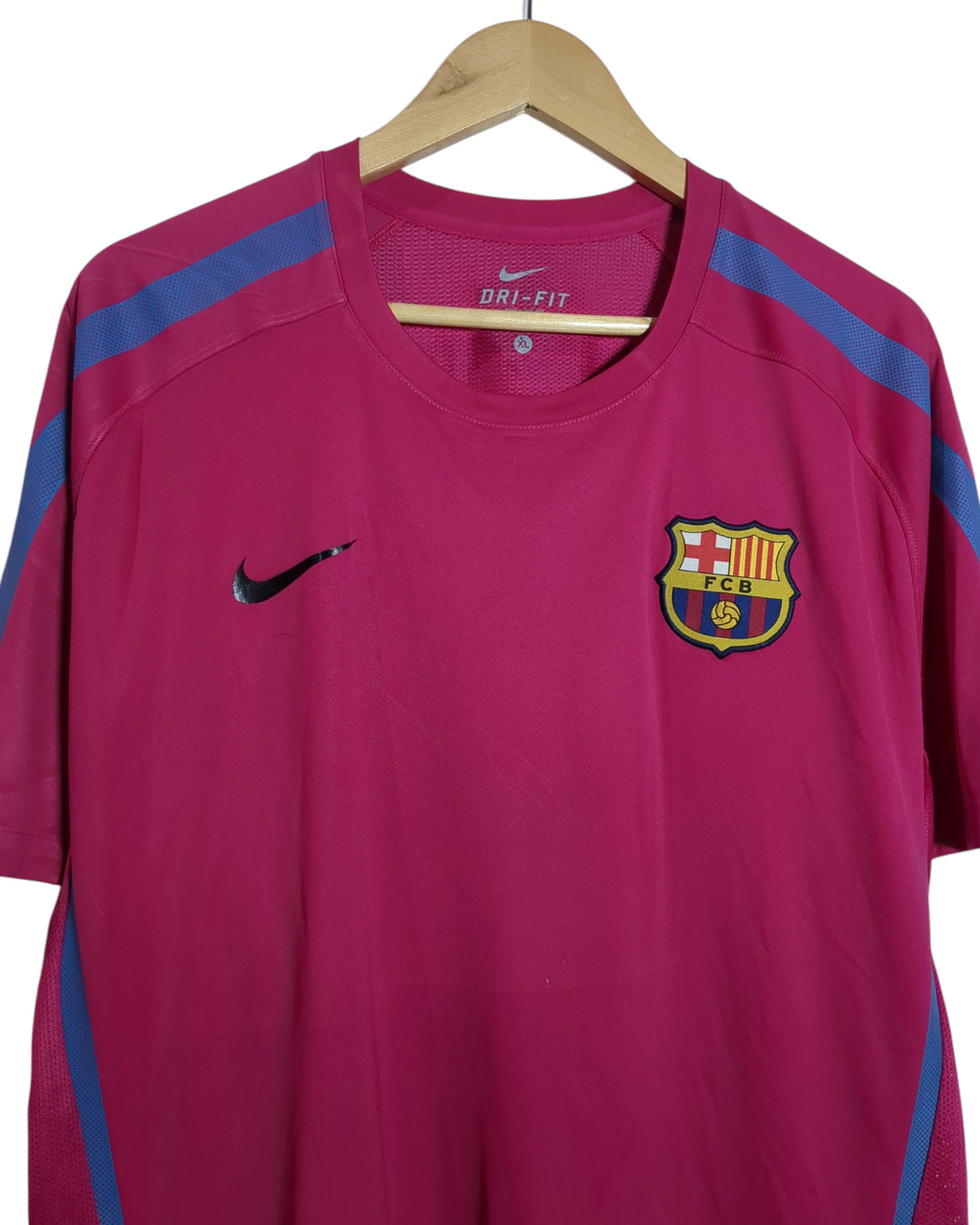 2010-11 Barcelona Nike Training Shirt - (XL)