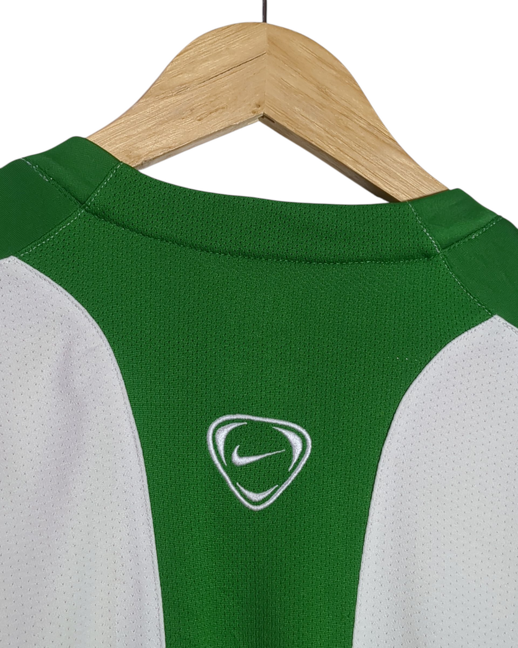 2006-07 Celtic Nike Training Shirt - (XL)