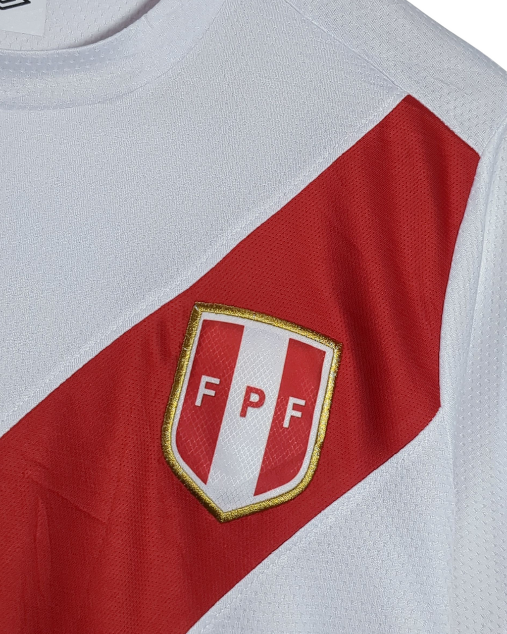 2015 Peru Umbro Home Shirt #9 Guerrero - (S)