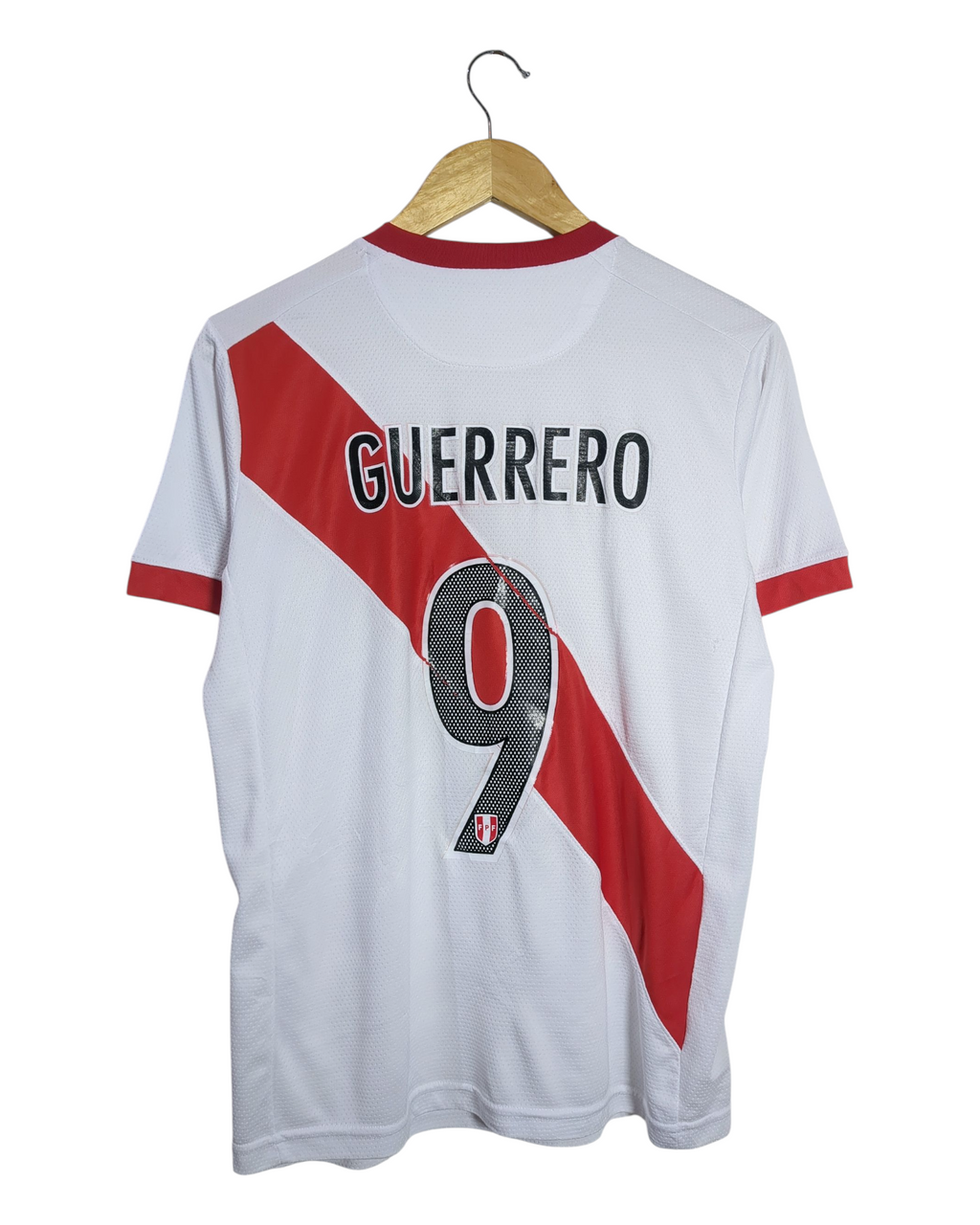 2015 Peru Umbro Home Shirt #9 Guerrero - (S)