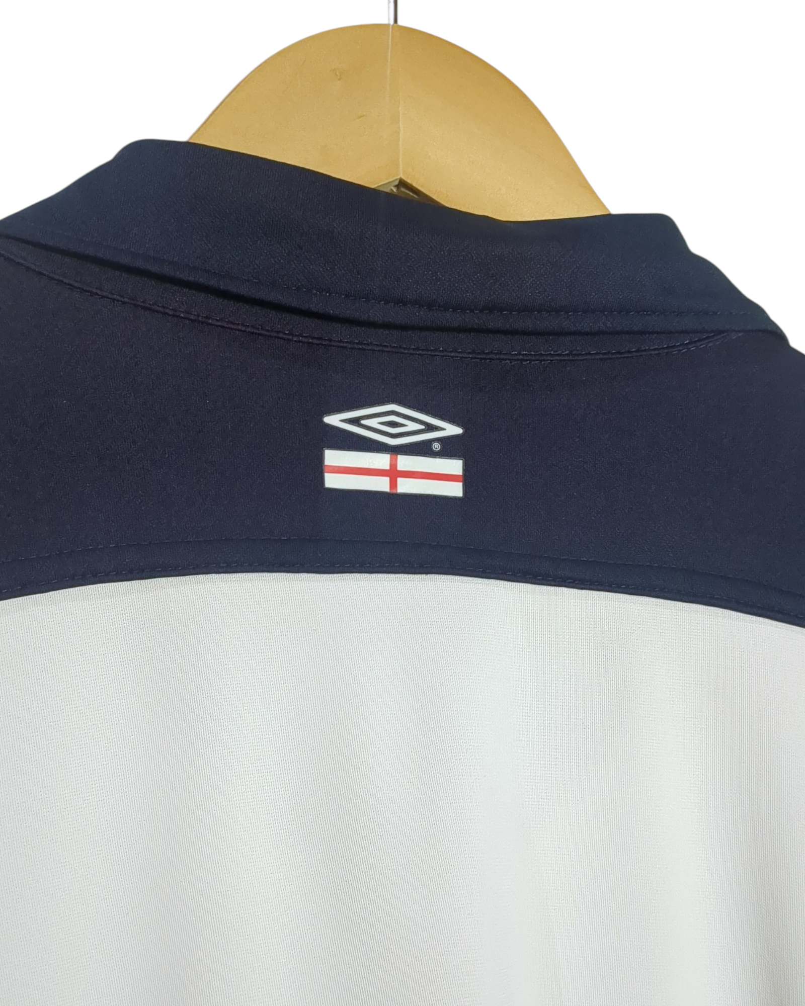 2003-05 England Umbro Reversible Home Shirt - (XL)
