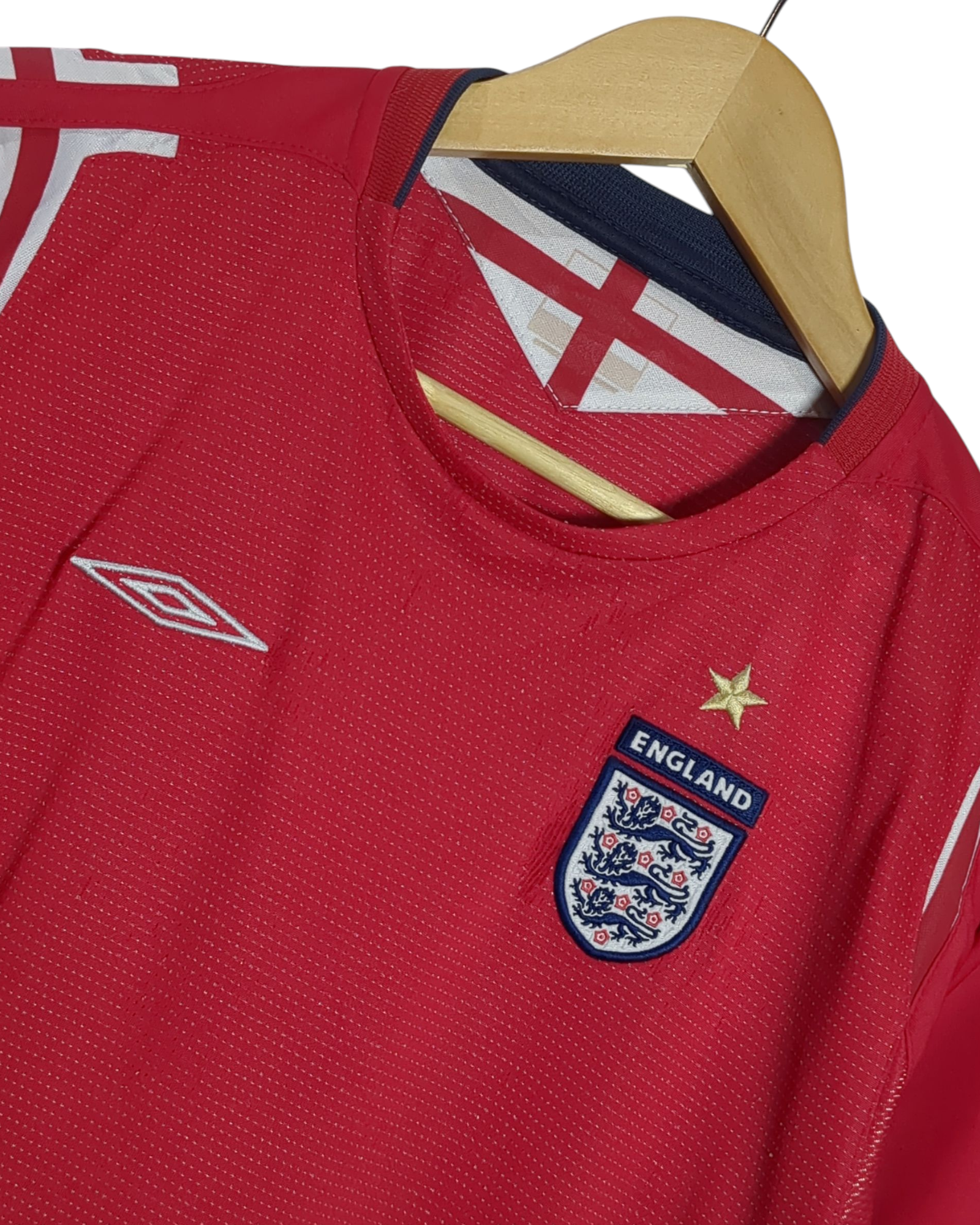 2004-06 England Umbro Away Shirt - (XL.Boys)