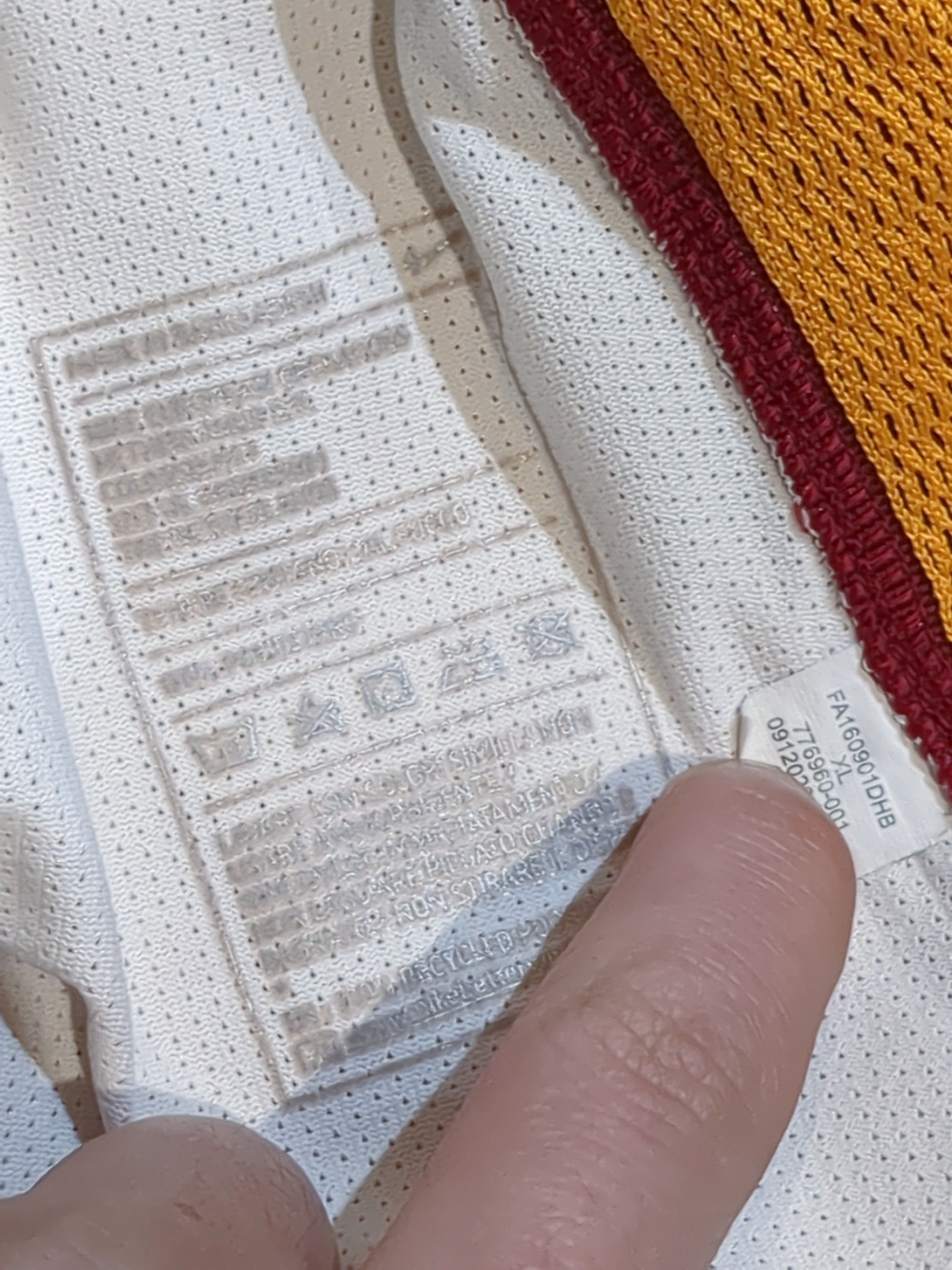 2016-17 AS Roma Nike Player Issue Away Shirt #4 Nainggolan - (XL)