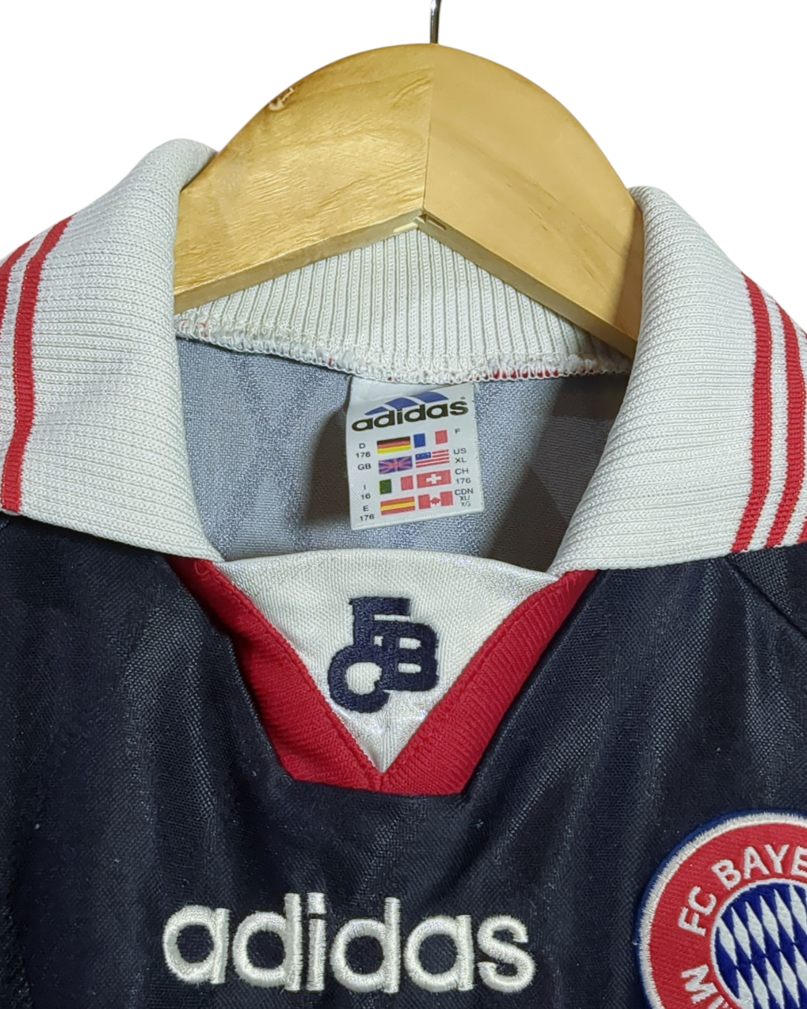 1997-99 Bayern Munich Adidas Home Shirt - (XL.Boys)