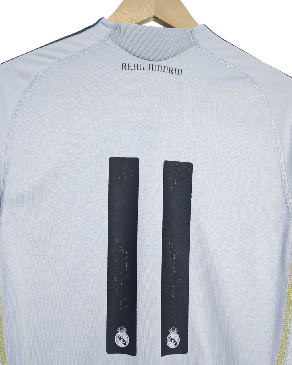 2009-10 Real Madrid Adidas Home Shirt #11 - (S)