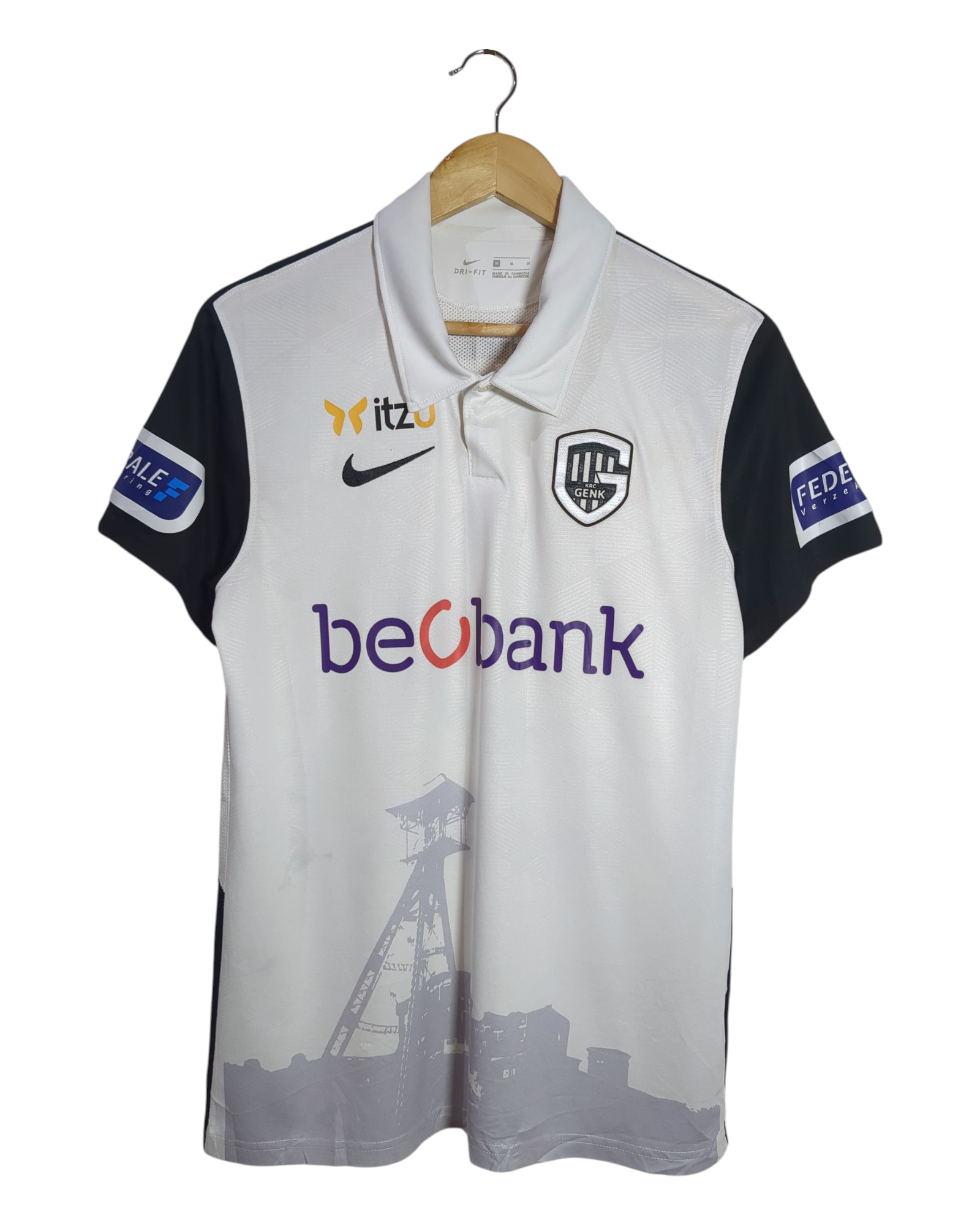 2020-21 KRC Genk Nike Away Shirt #9 Dessers - (M)