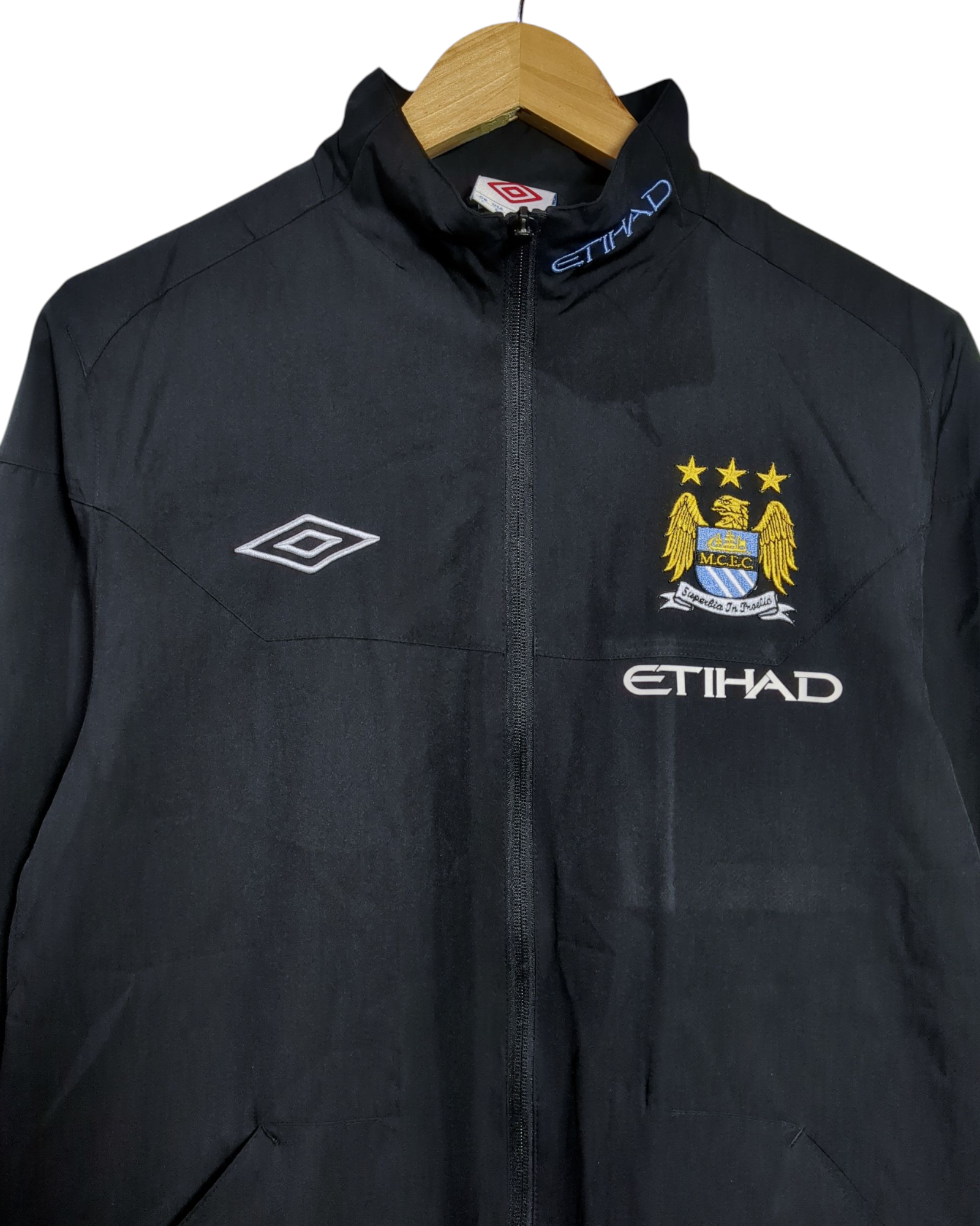 2010-11 Manchester City Umbro Track Jacket - (M)
