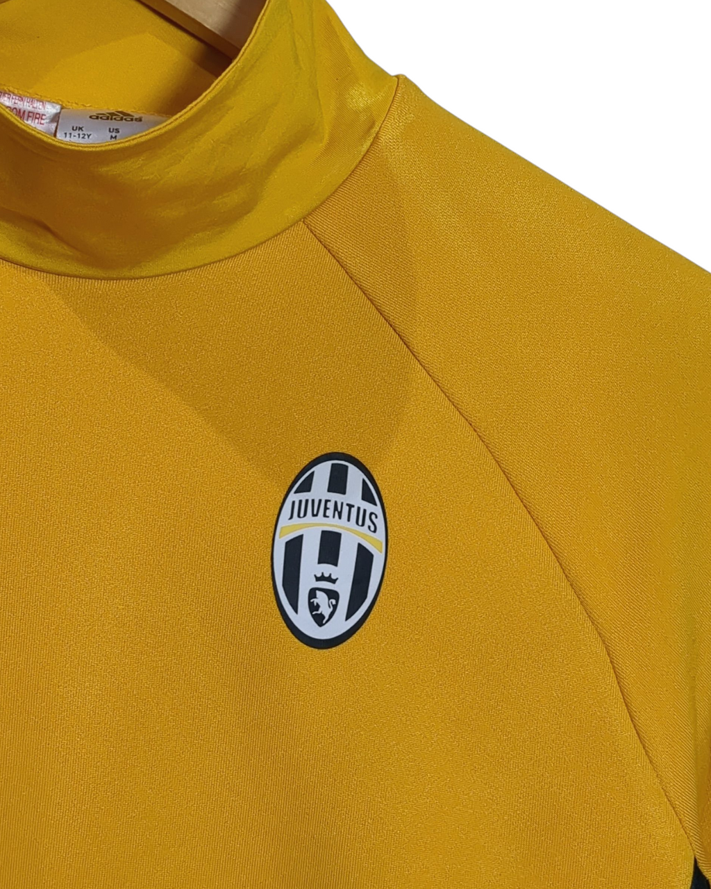 2016-17 Juventus Adidas Training Top - (L.Boys)