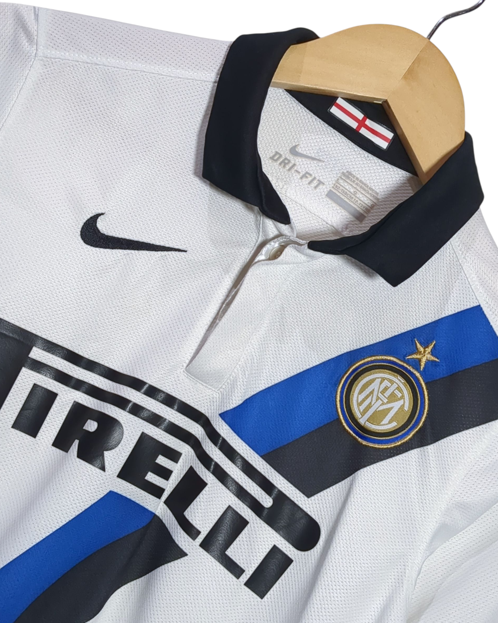 2011-12 Inter Milan Nike Away Shirt - (L.Boys)