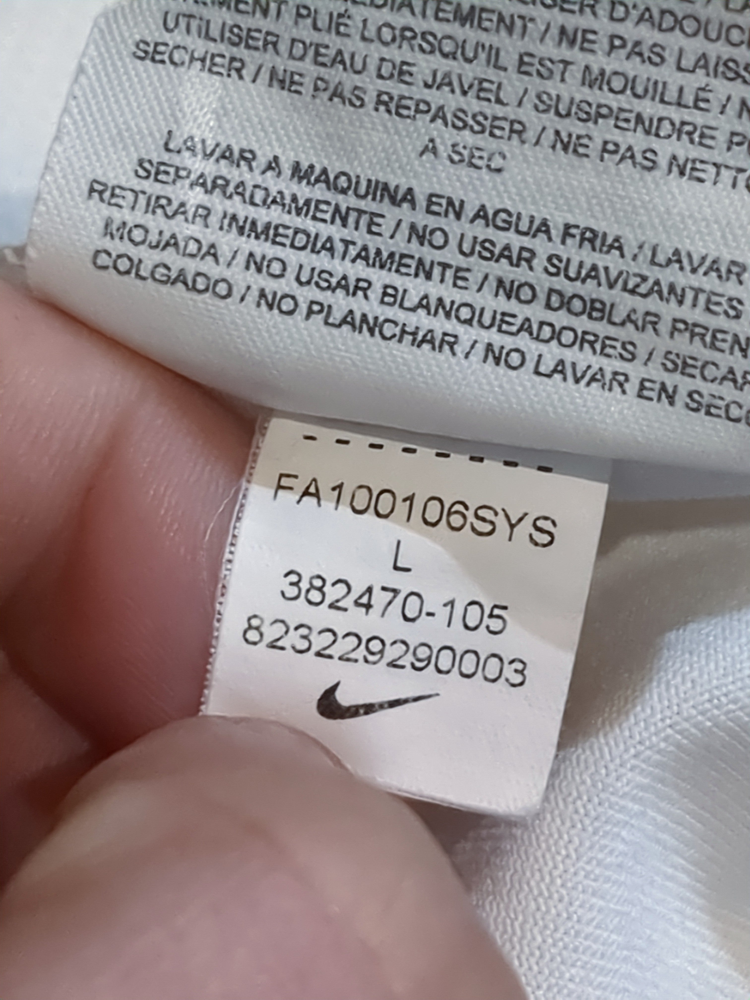 2010-12 Manchester United Nike Away Shirt - (L)