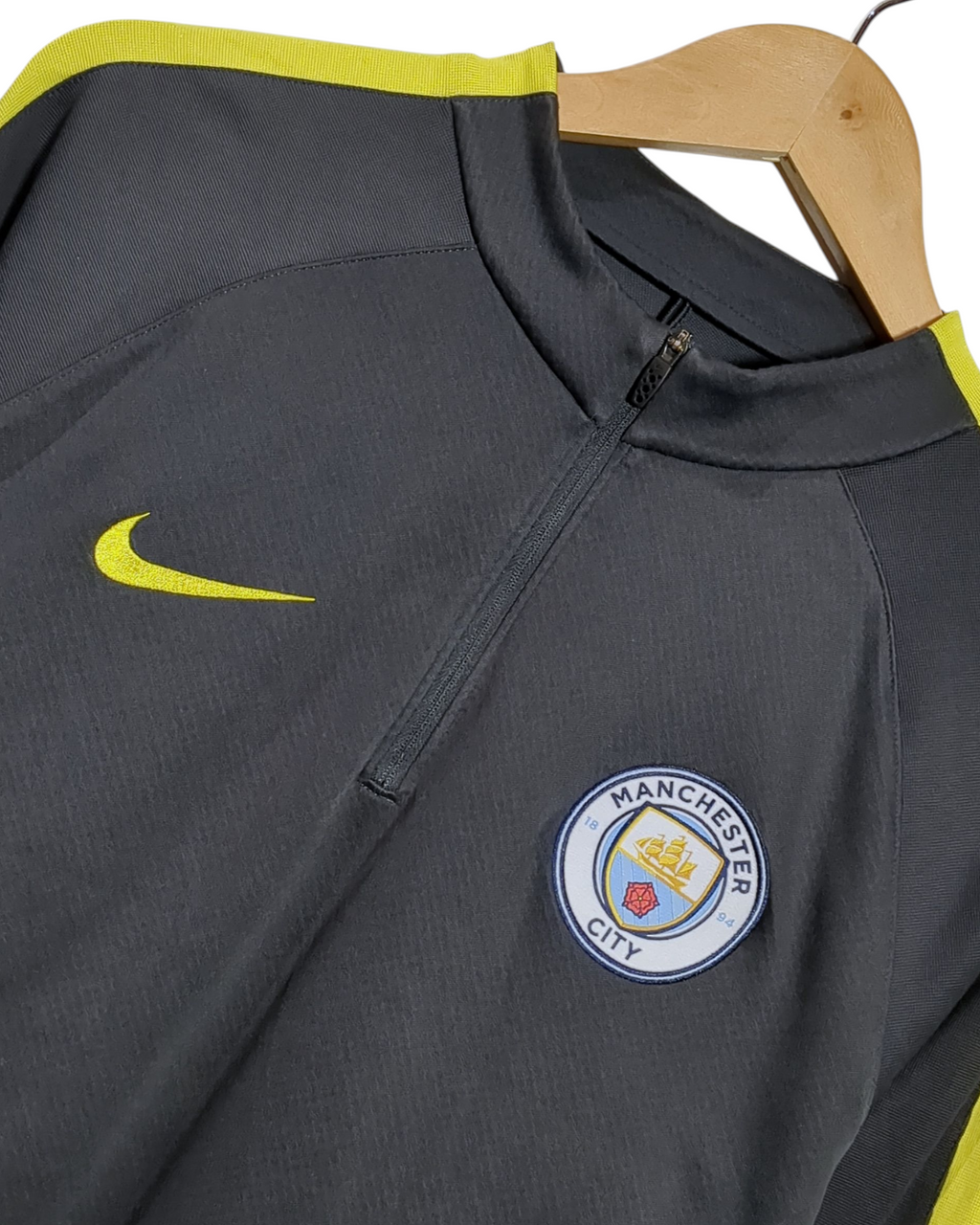 2016-17 Manchester City Nike 1/4 Zip Drill Top - (L)