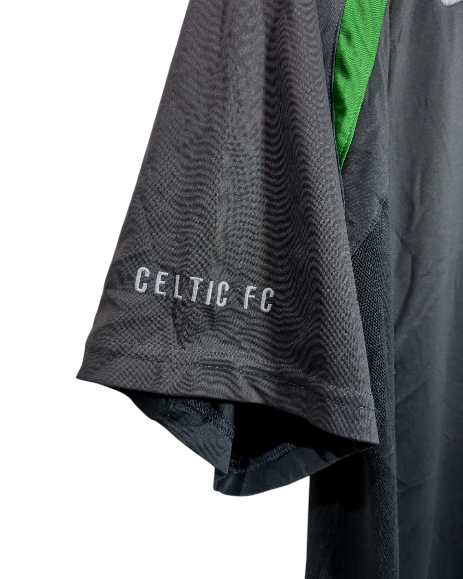 2005-06 Celtic Nike Training Shirt - (L)