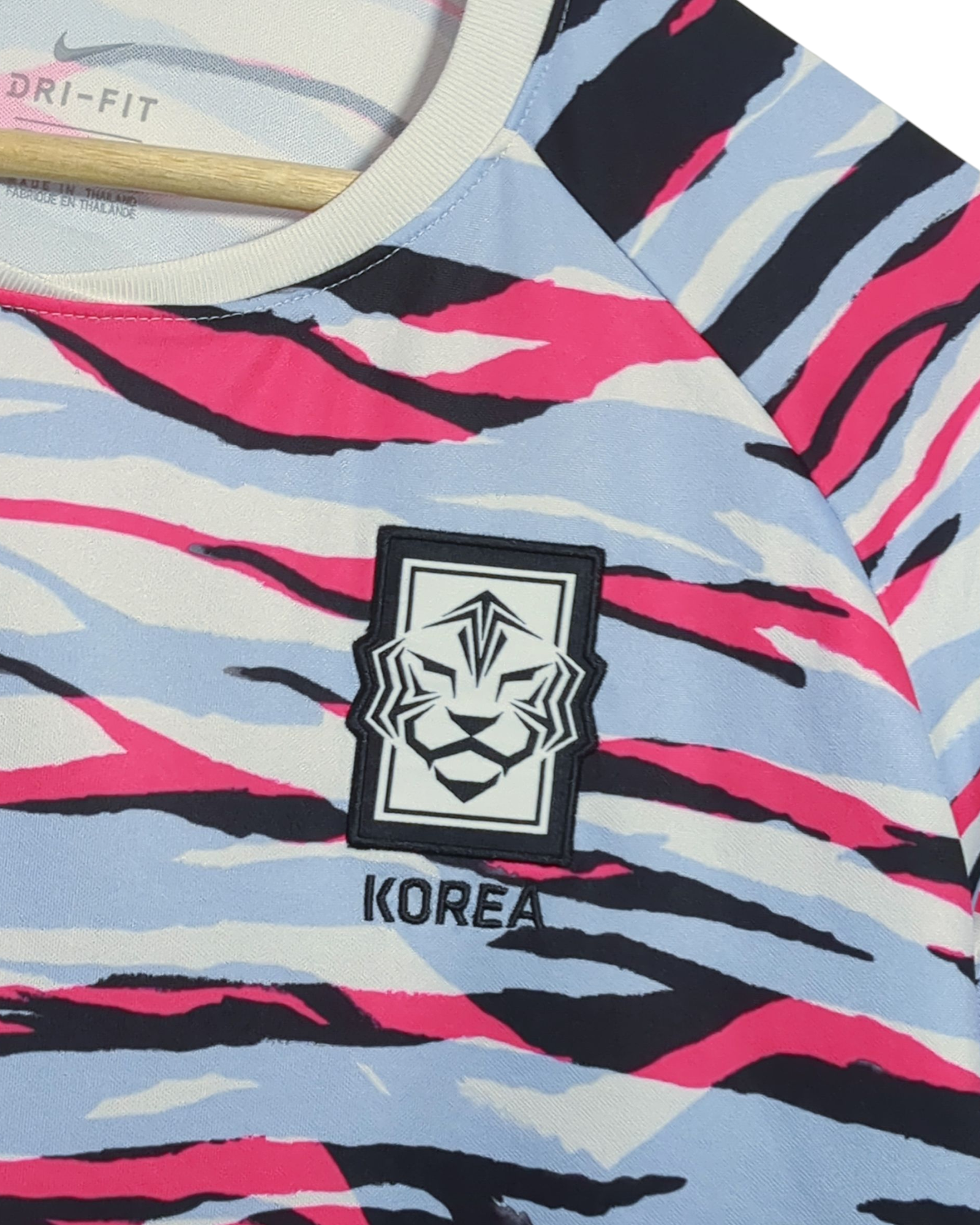 2020-21 South Korea Nike Pre-Match Shirt - (L)