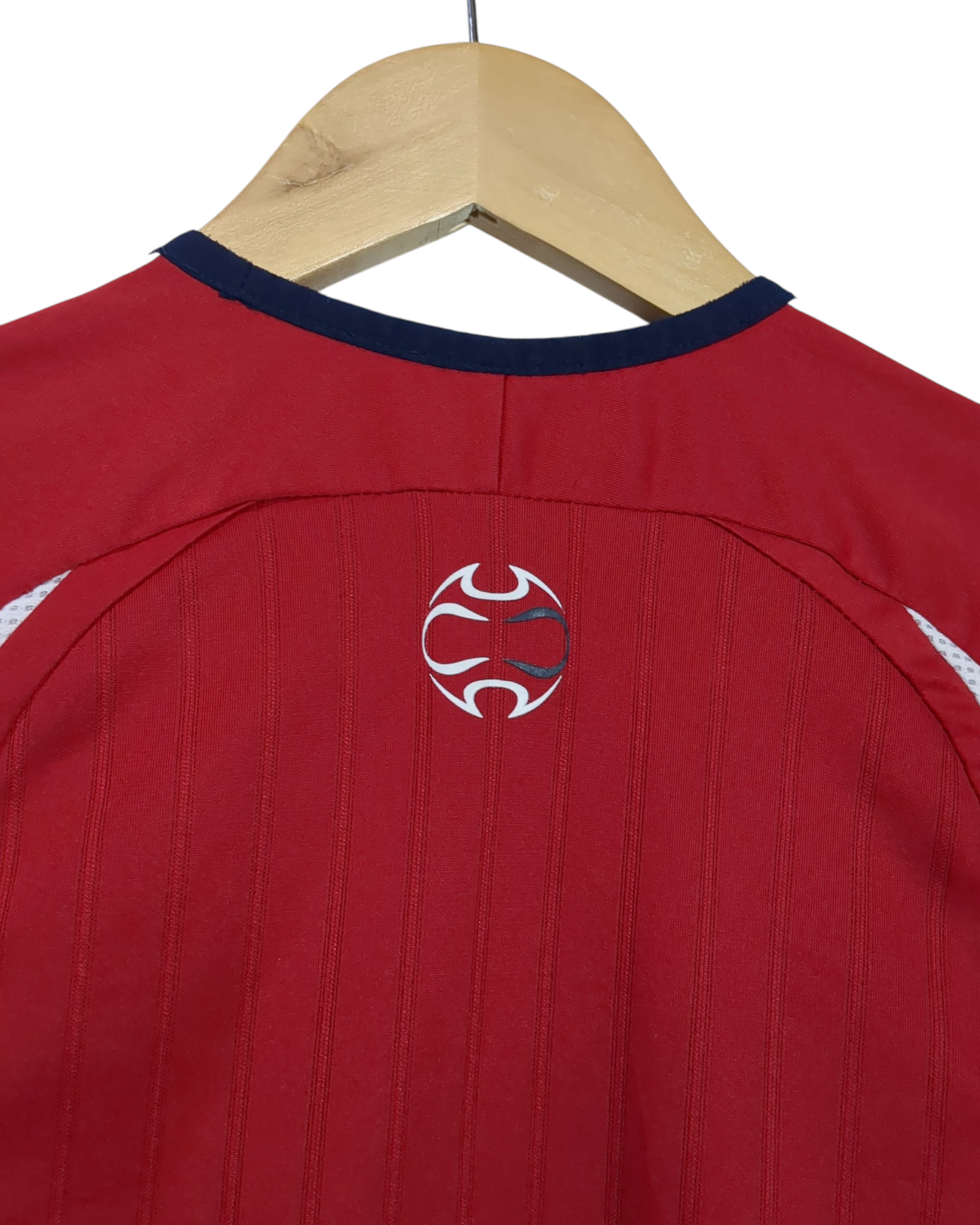 2006-07 Bayern Munich Adidas Formotion Training Shirt - (S.Boys)