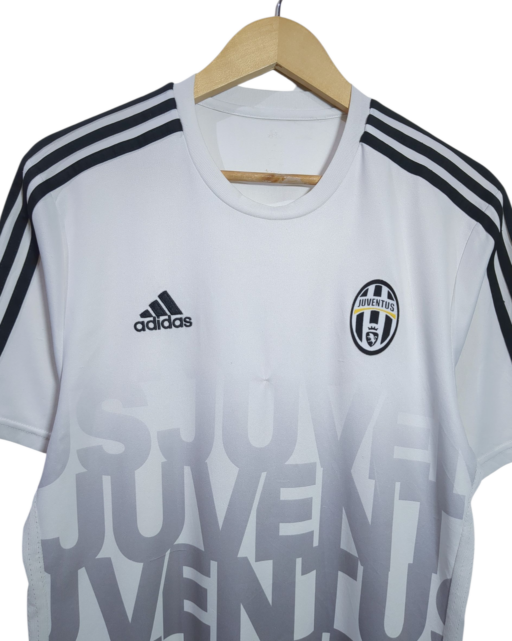 2015-16 Juventus Adidas Training Shirt - (M)