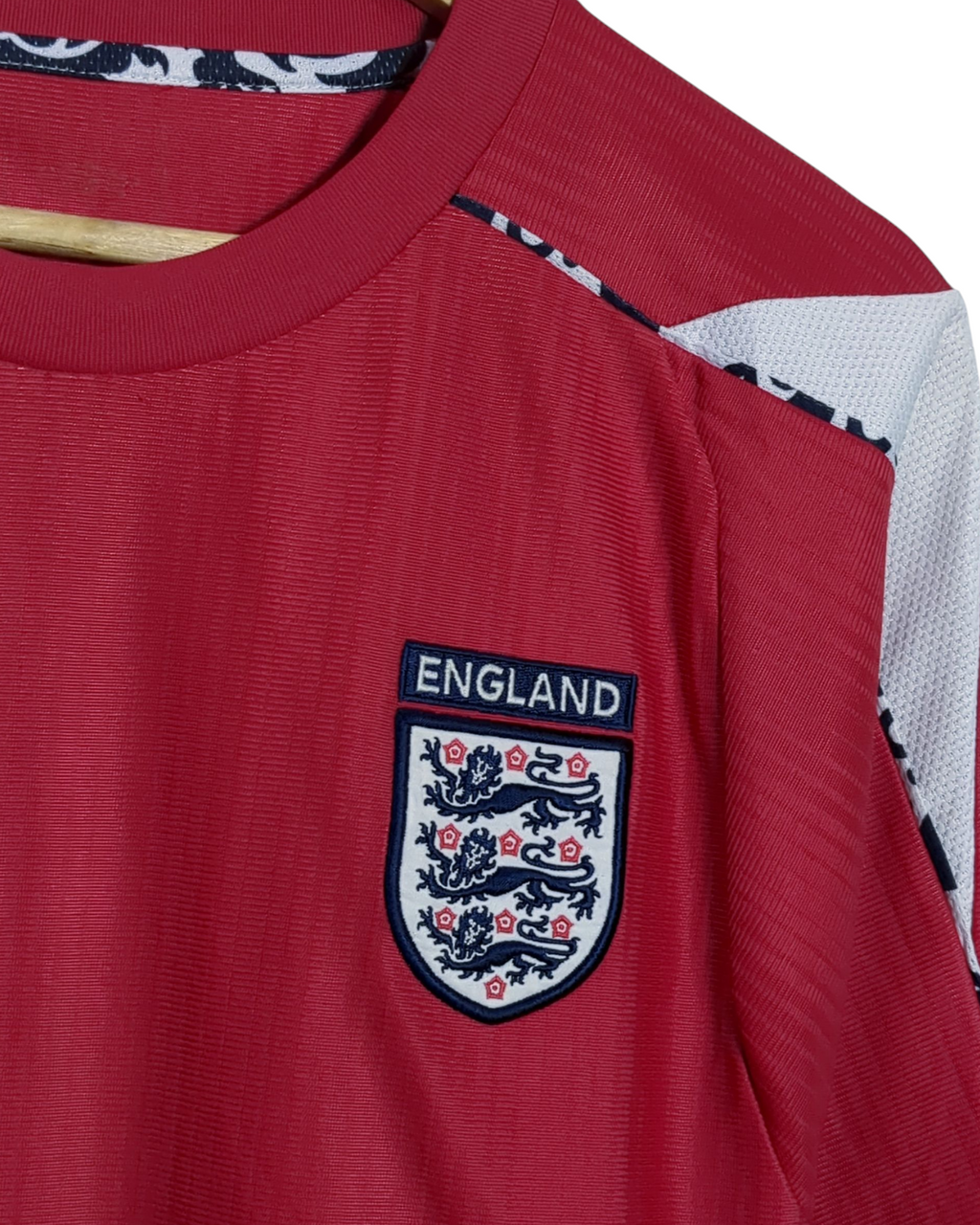 2007-09 England Umbro Training Shirt - (M)
