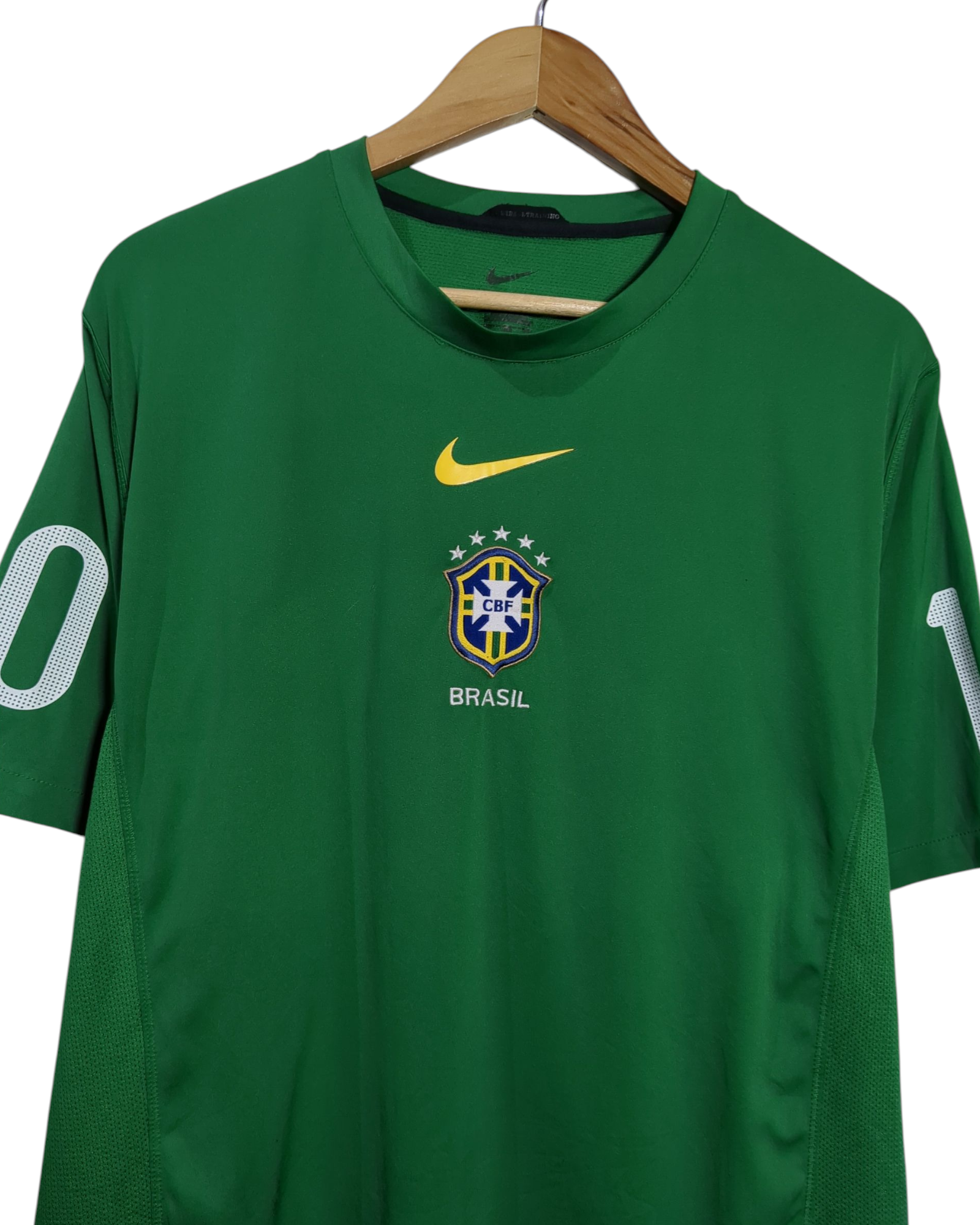 2010-11 Brazil Nike Training Shirt - (L)