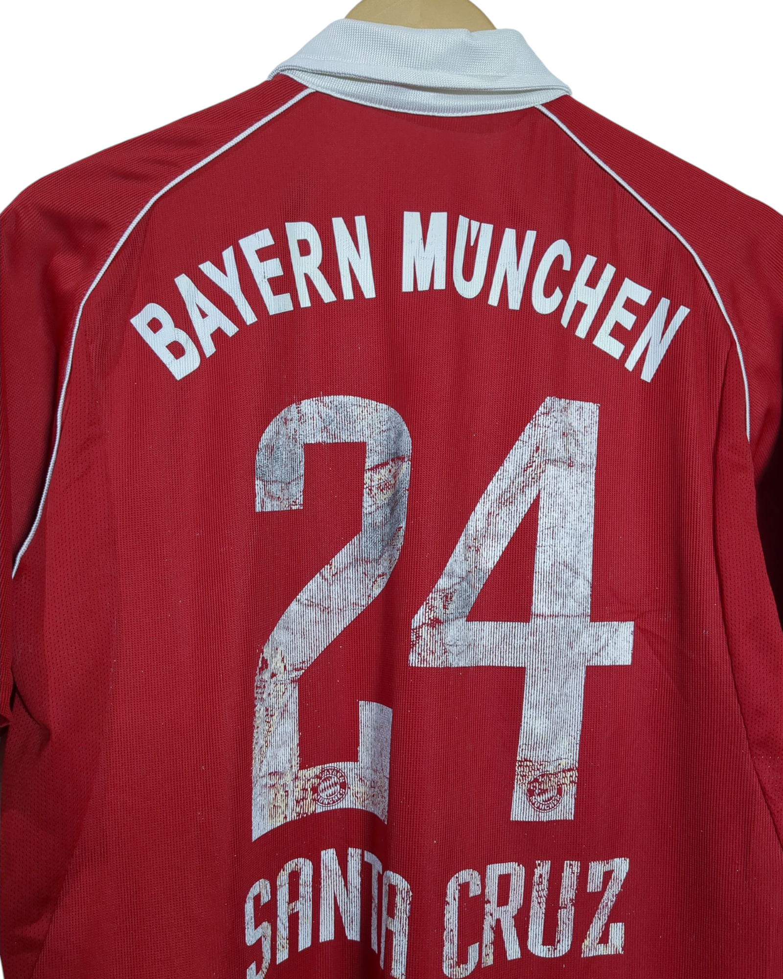 2005-06 Bayern Munich Adidas Signed Home Shirt #24 Santa Cruz - (M)