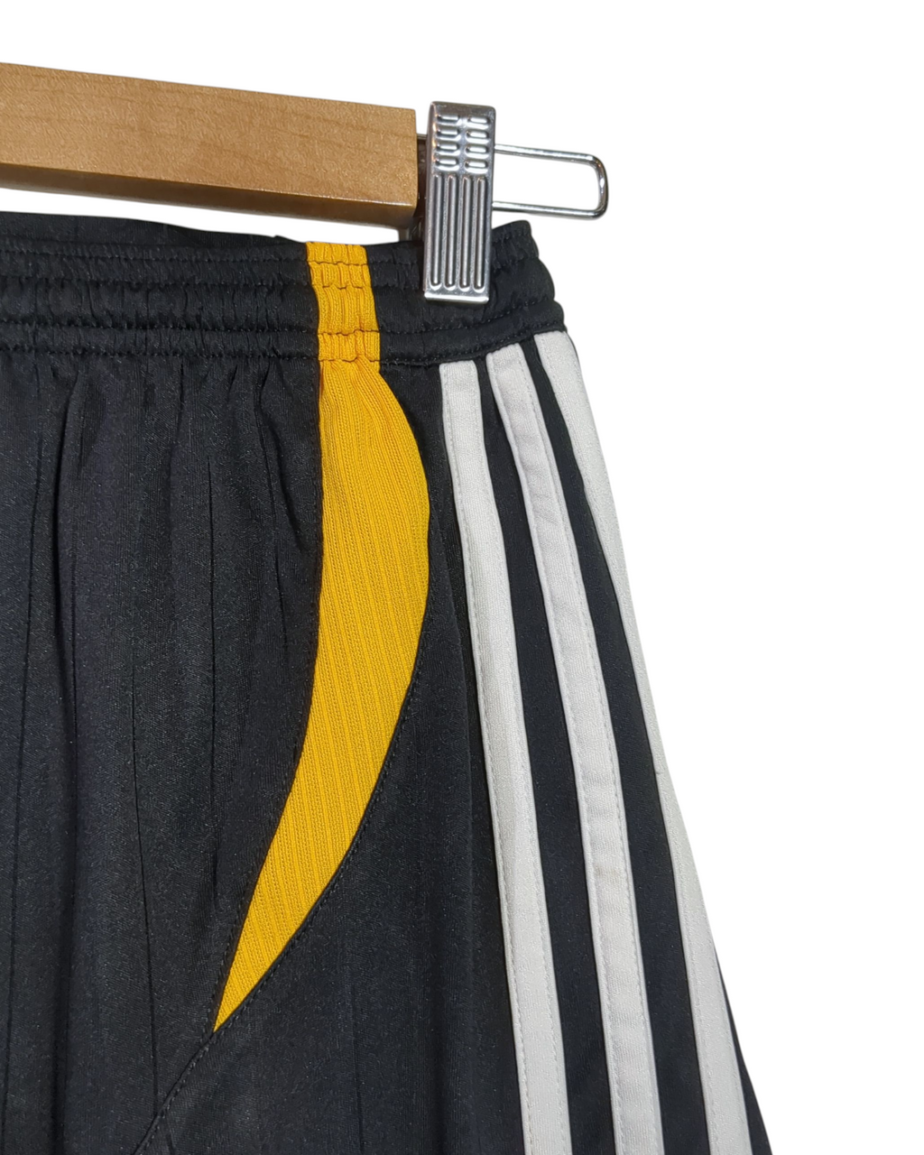 2005-07 Germany Adidas Home Shorts - (W22 x L15)