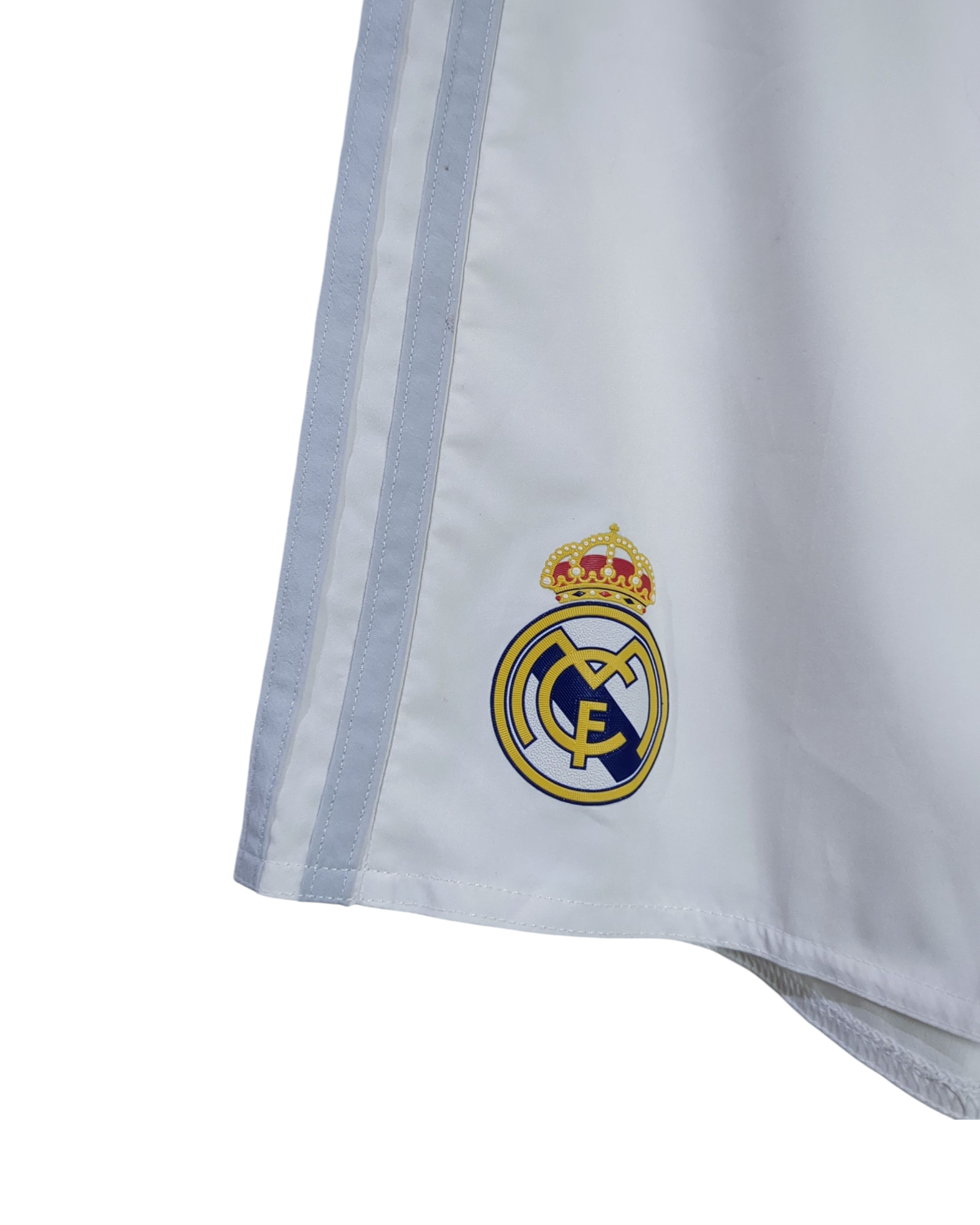 2015-16 Real Madrid Adidas Home Shorts - (W24 x L15)