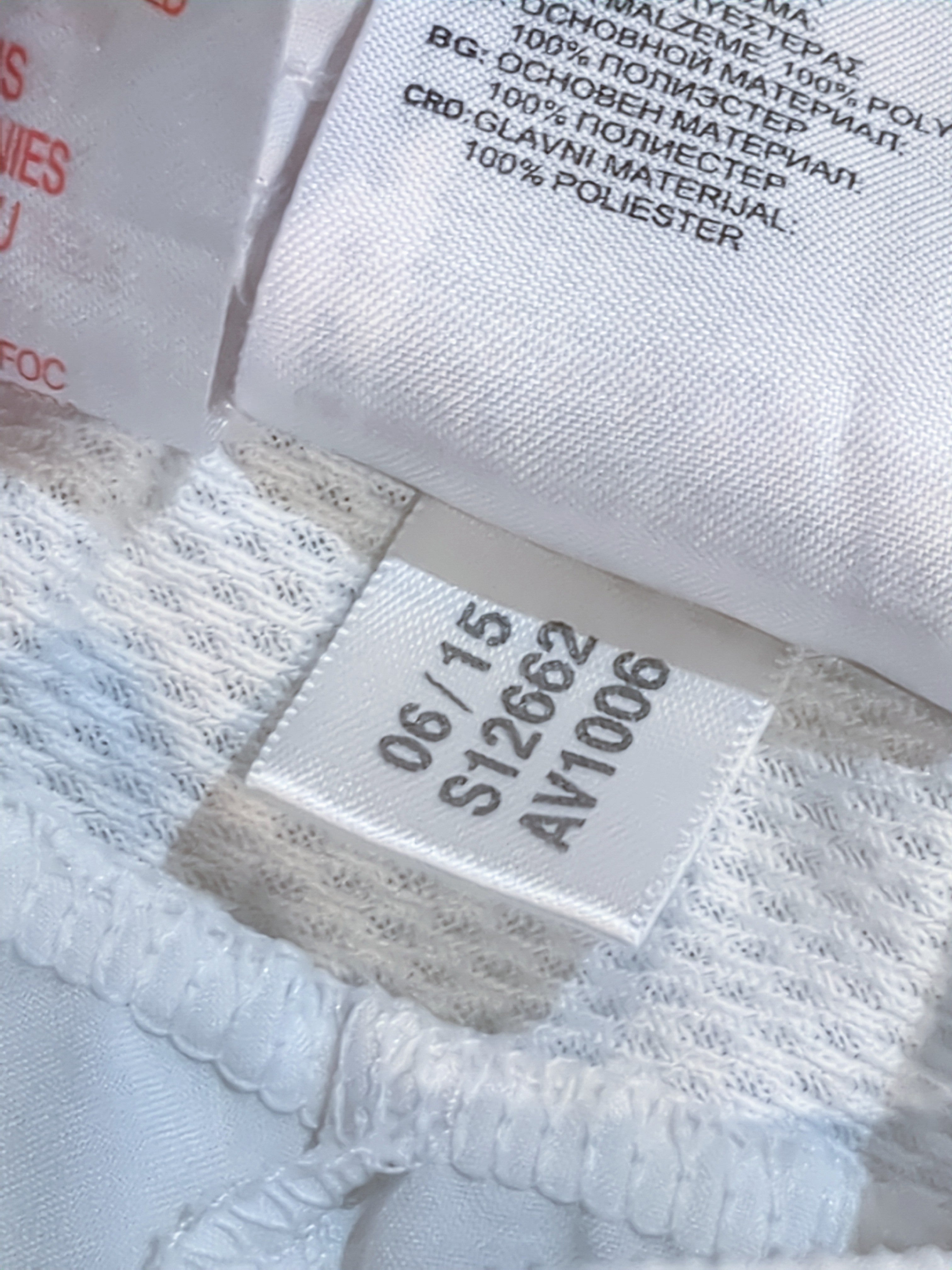 2015-16 Real Madrid Adidas Home Shorts - (W24 x L15)