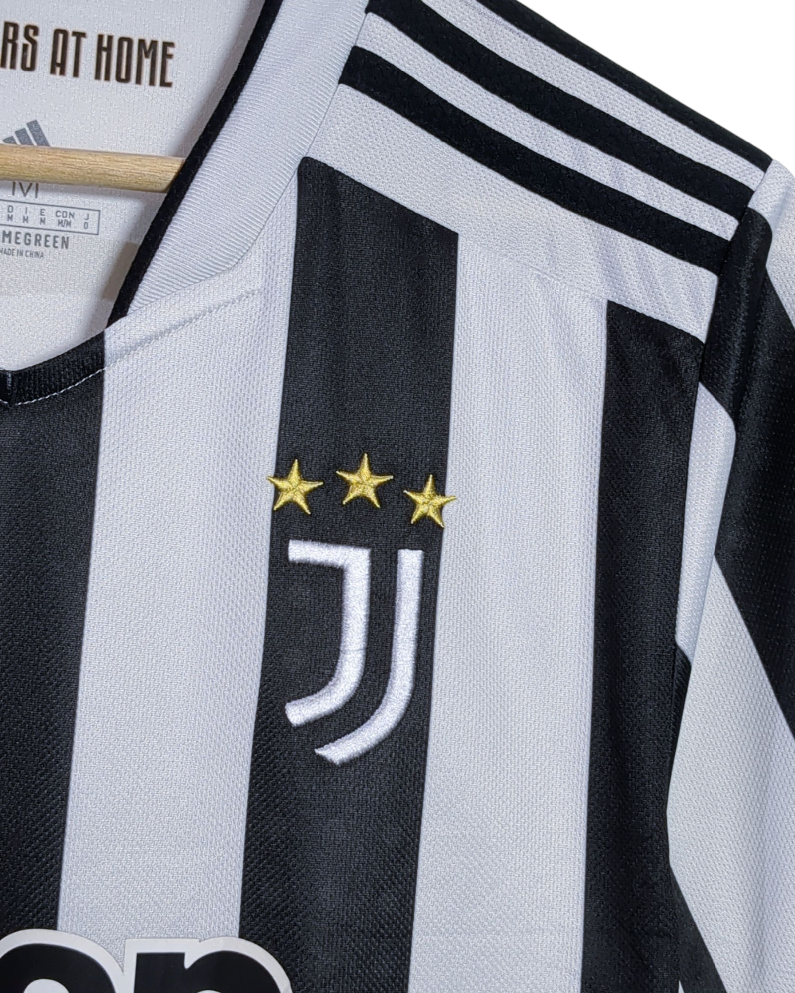 2021-22 Juventus Adidas Home Shirt - (M)