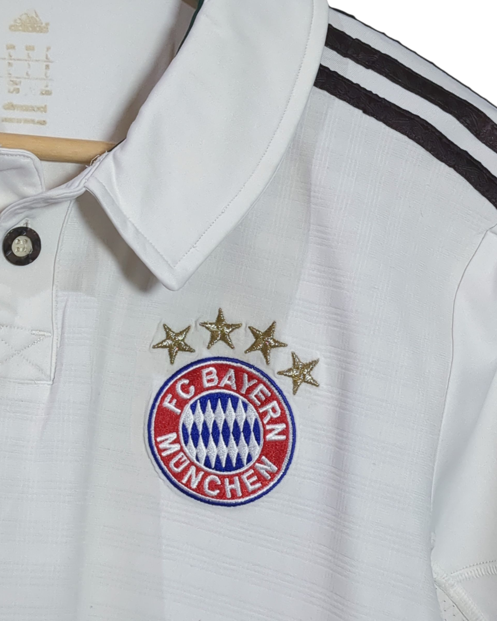2013-14 Bayern Munich Adidas Away Shirt - (L)