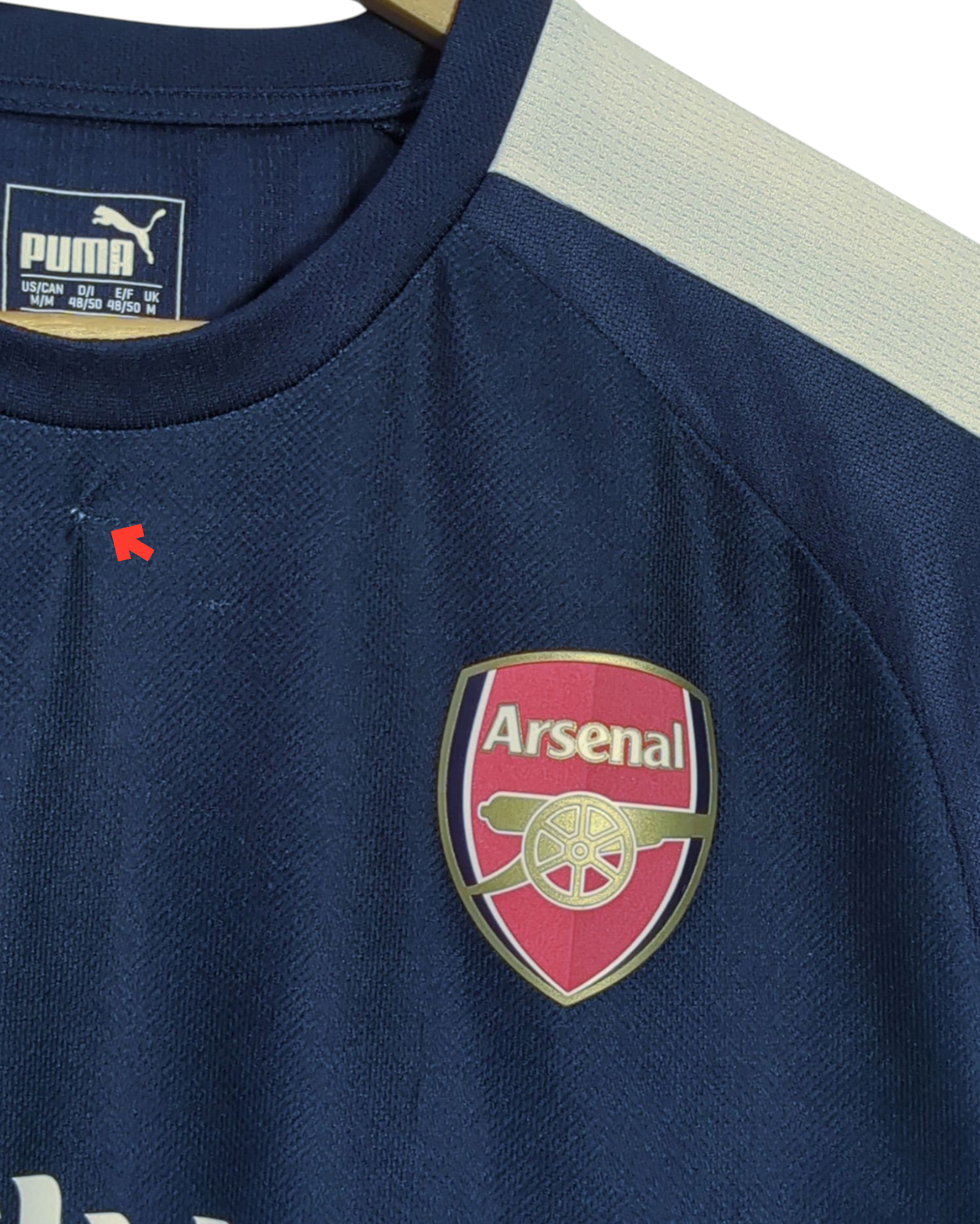 2015-16 Arsenal Puma Training Shirt - (M)