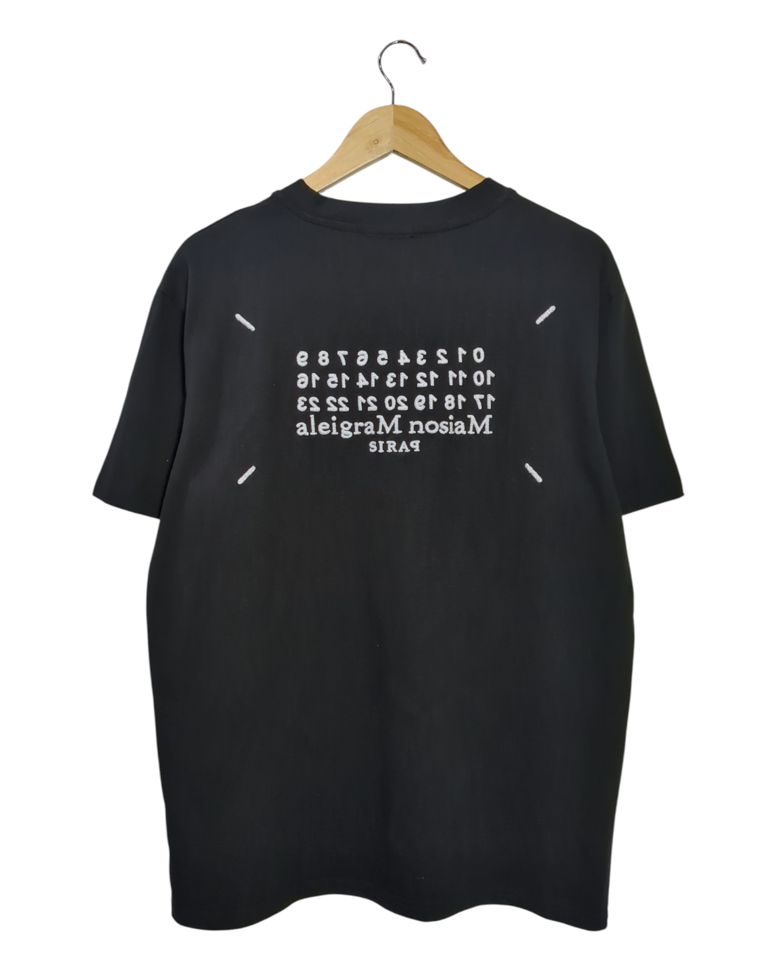 Maison Margiela Logo Detail Tee - (L) – The Cold Hills - Vintage Store