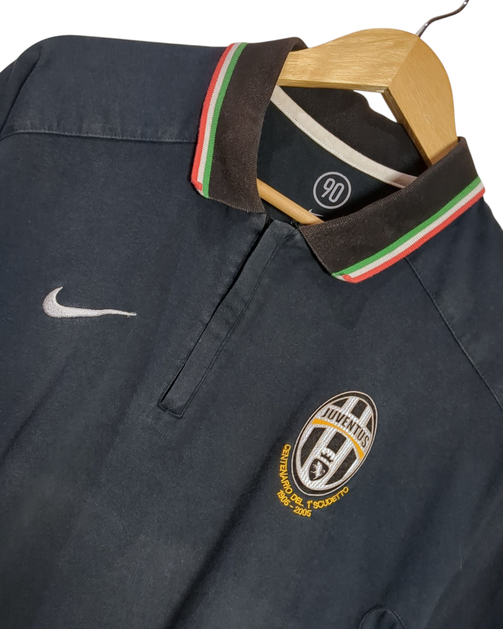 2005-06 Juventus Nike 1/4 Zip Polo Shirt - (L)