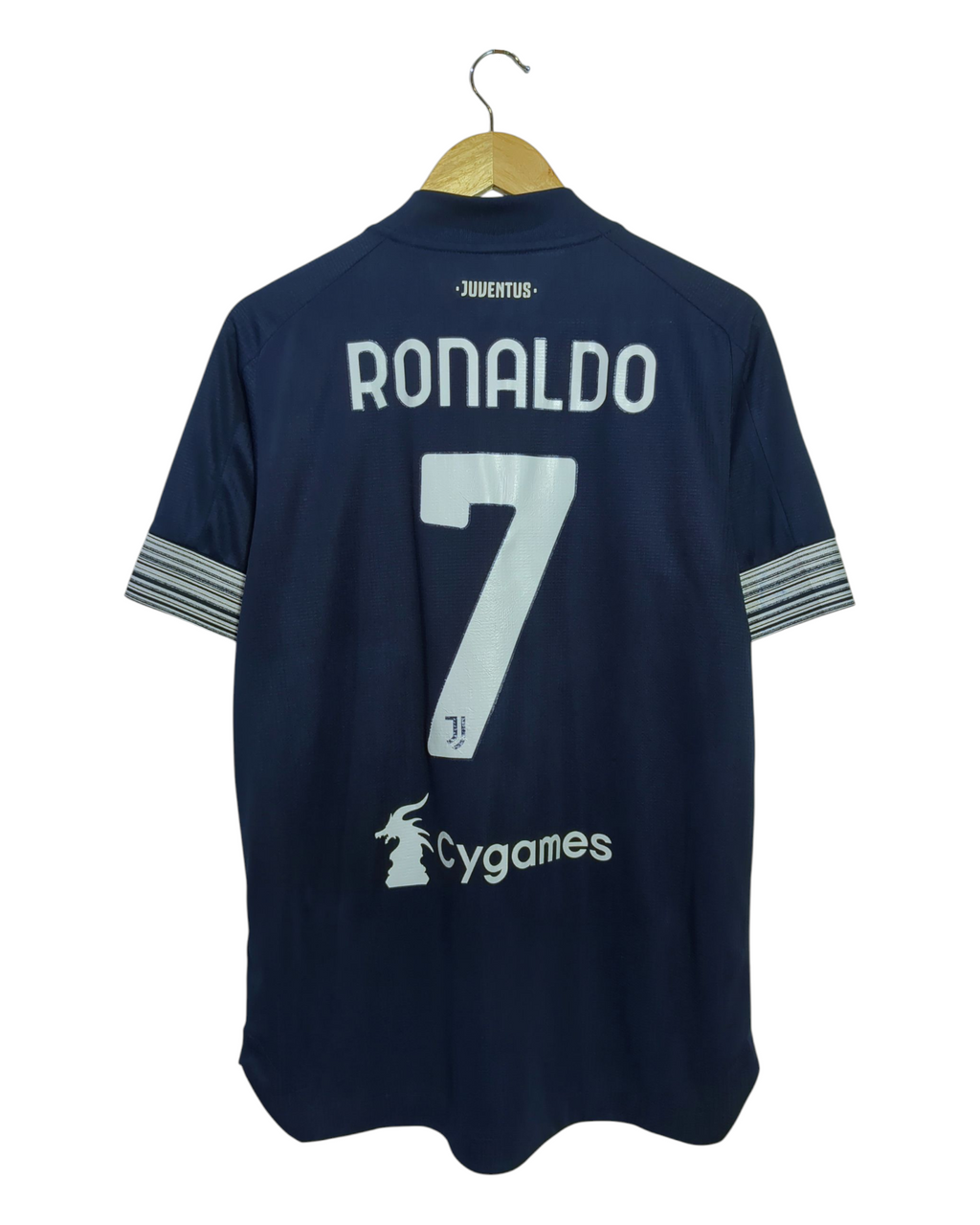 2020-21 Juventus Adidas Authentic Away Shirt #7 Ronaldo - (M)