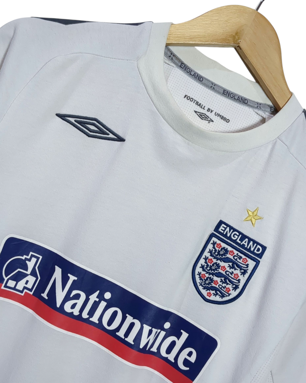 2007-08 England Umbro Training Shirt - (M)
