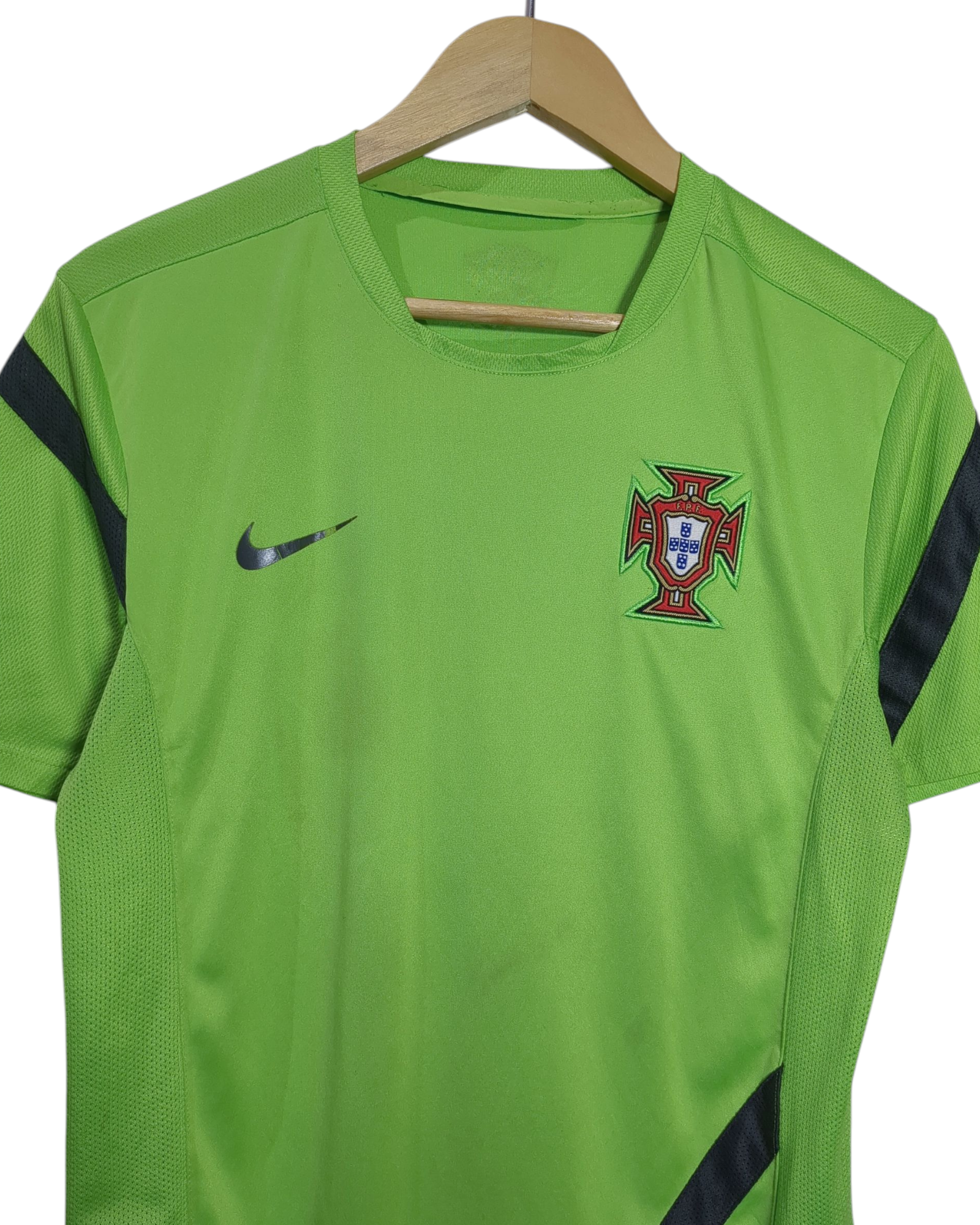2012-13 Portugal Nike Training Shirt - (S)