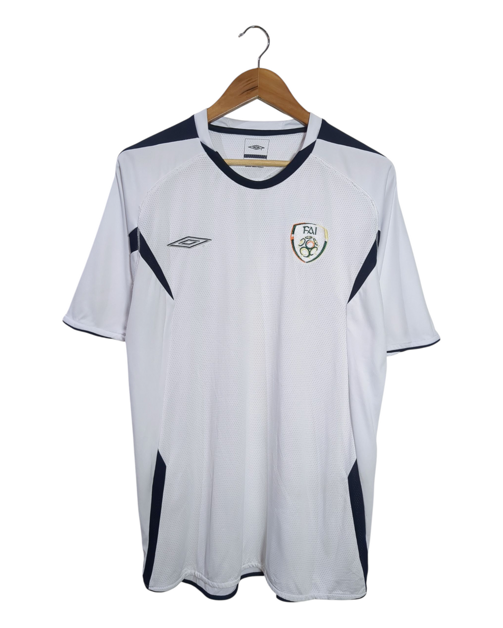 2006-07 Ireland Umbro Training Shirt - (L)