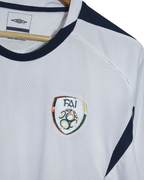 2006-07 Ireland Umbro Training Shirt - (L)
