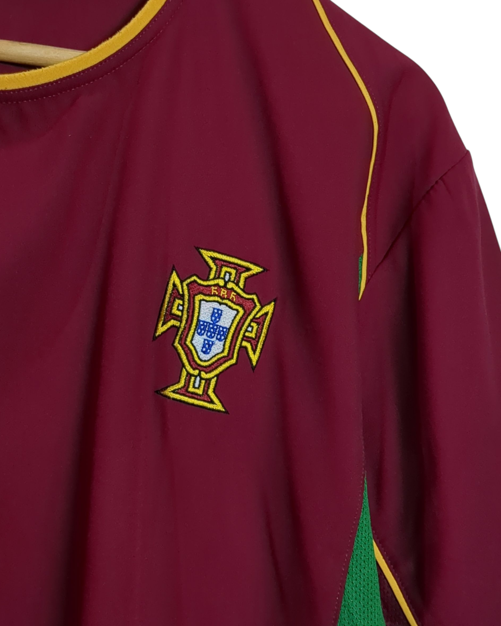 2002-04 Portugal Nike Home Shirt - (L)