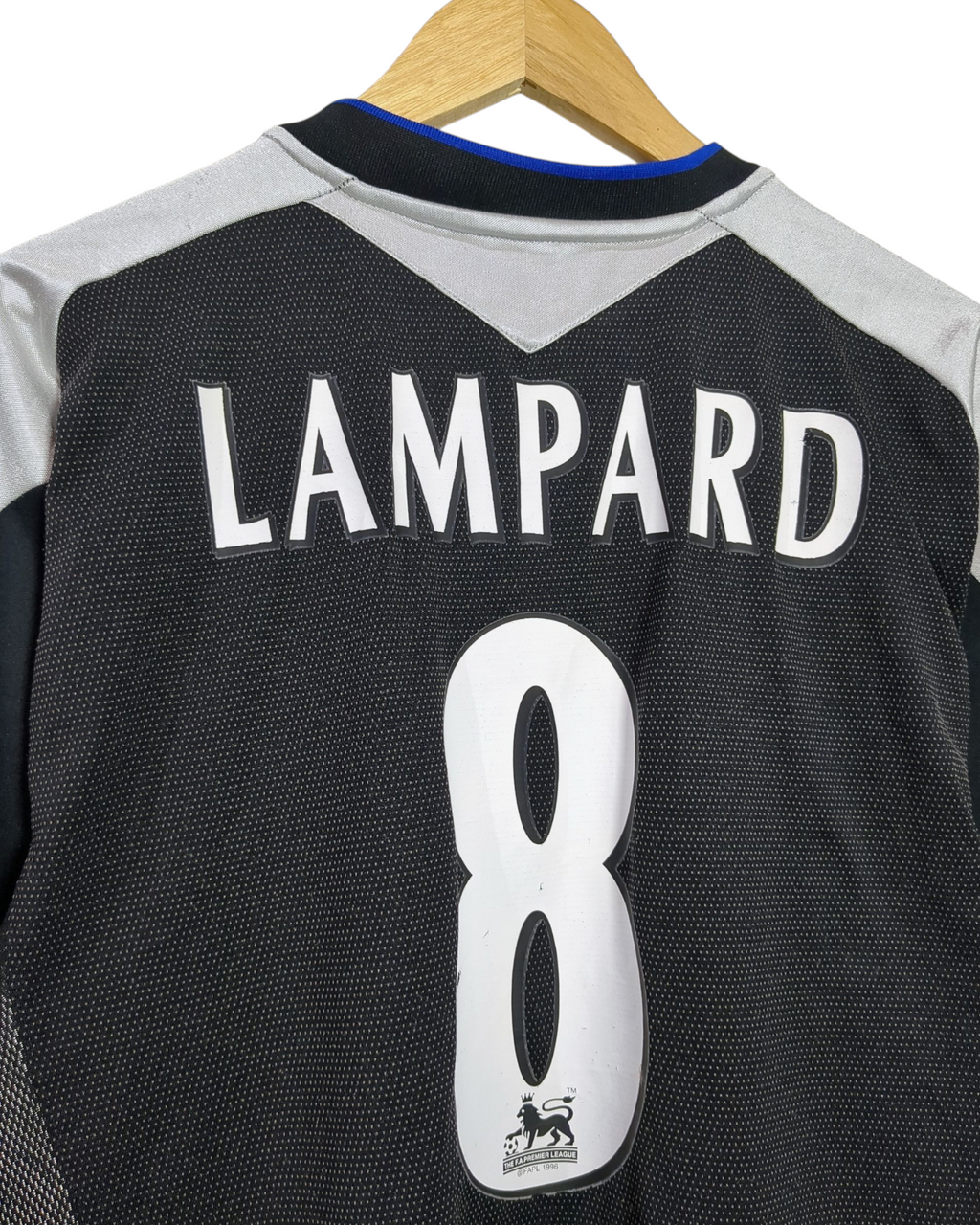 2004-05 Chelsea Umbro Away Shirt #8 Lampard - (L)