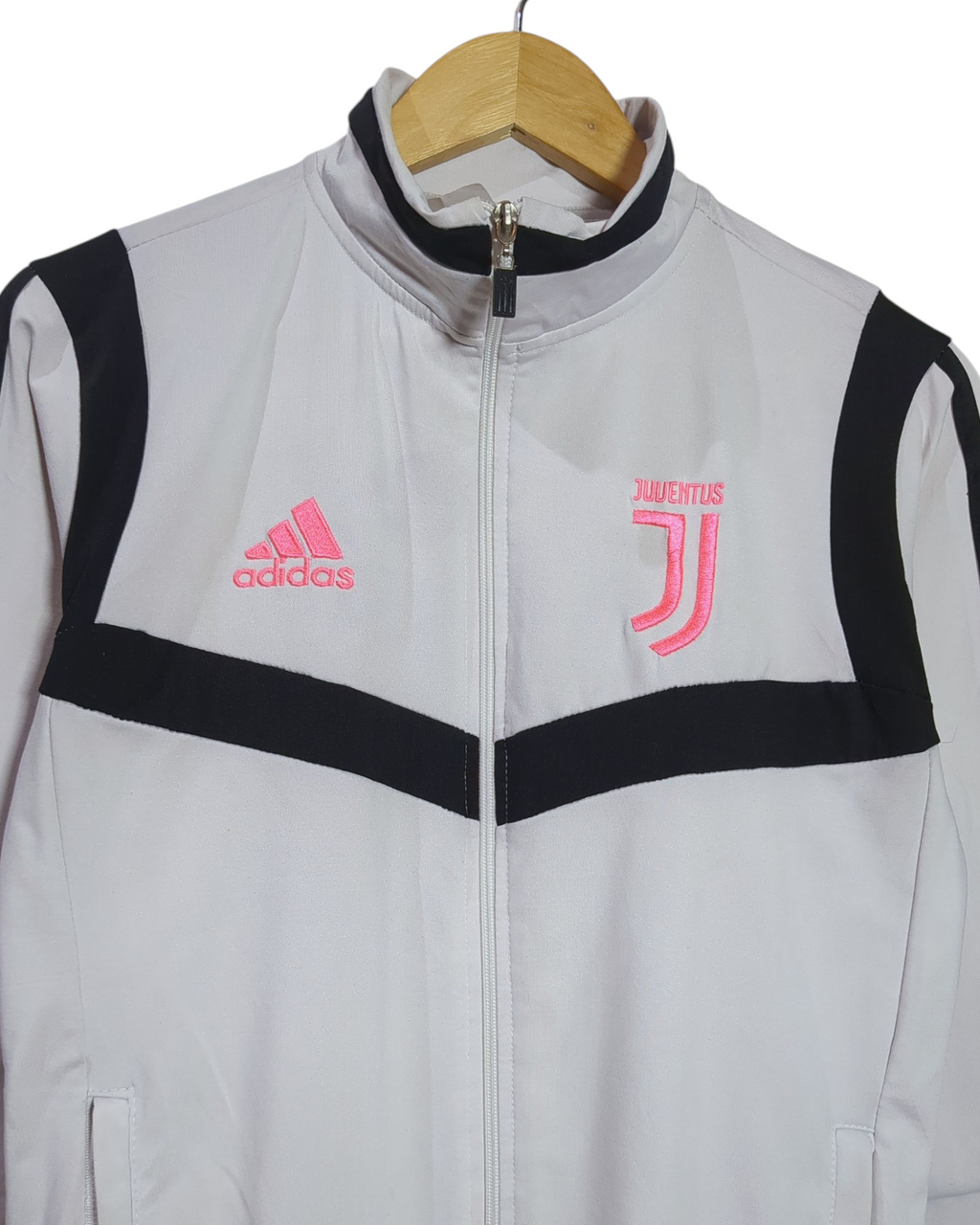 2019-20 Juventus Adidas Track Jacket - (XL.Boys)